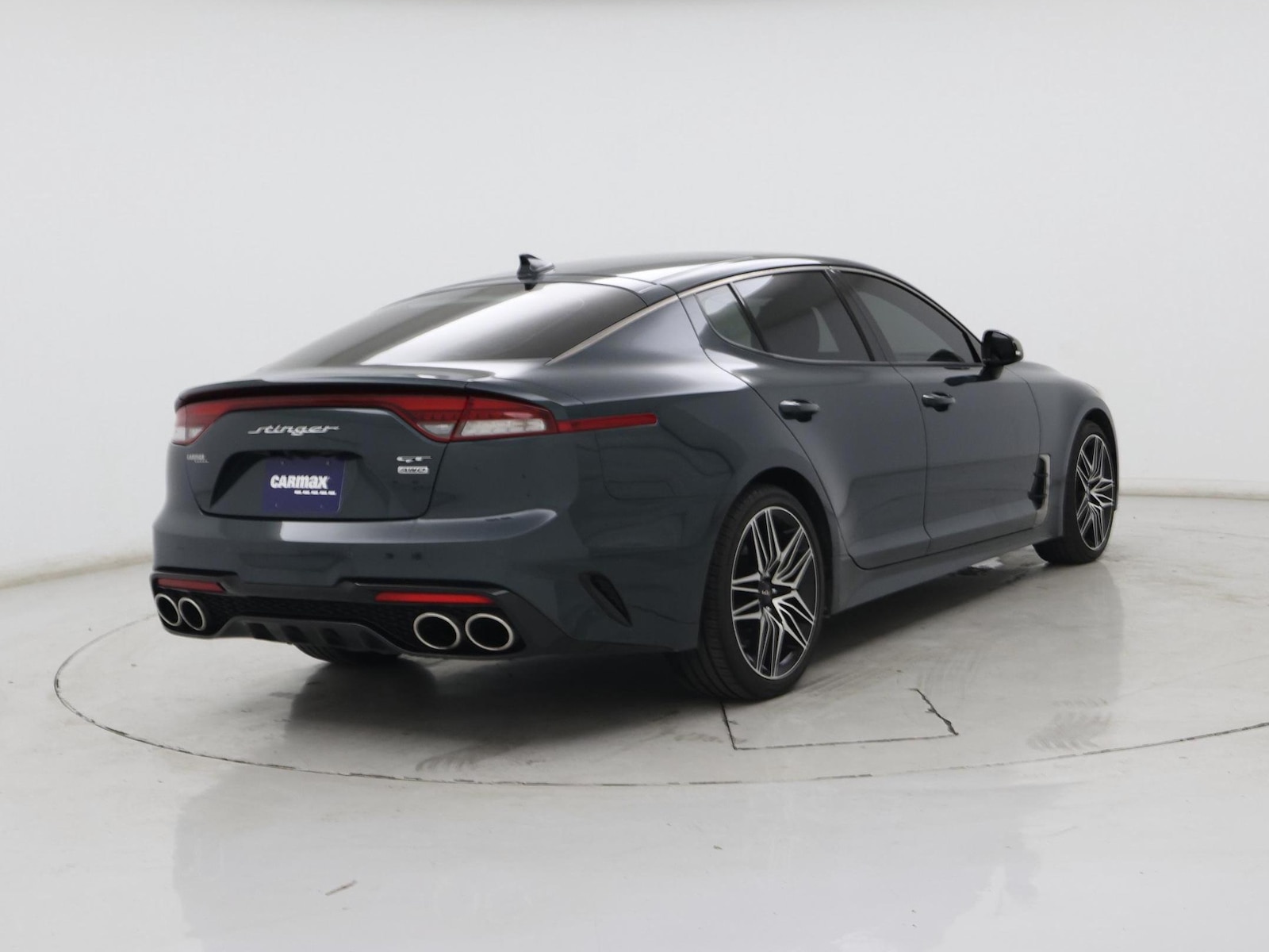 2022 Kia Stinger GT1 - Photo 9