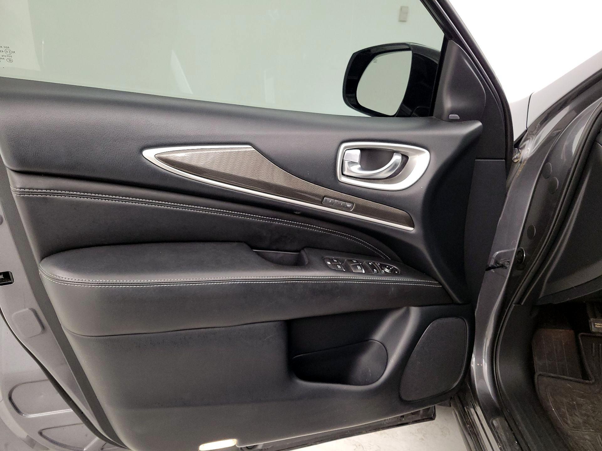 Thumbnail: 2019 INFINITI QX60 - 12