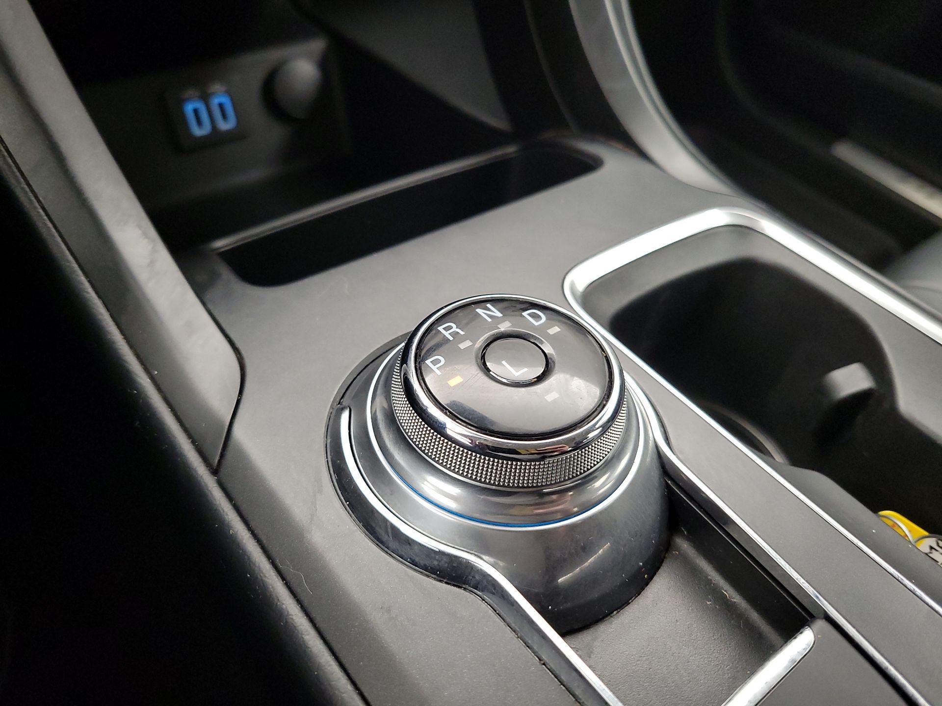 Thumbnail: 2019 Ford Fusion - 18