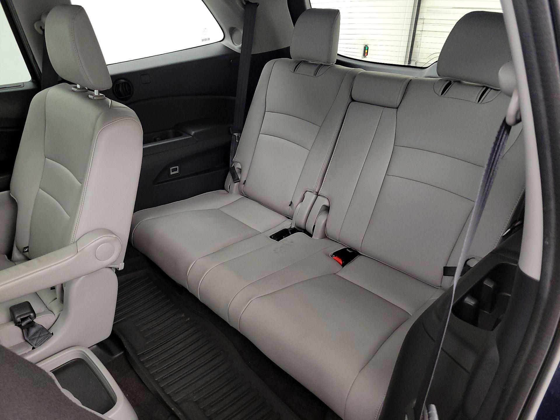 Thumbnail: 2019 Honda Pilot - 20