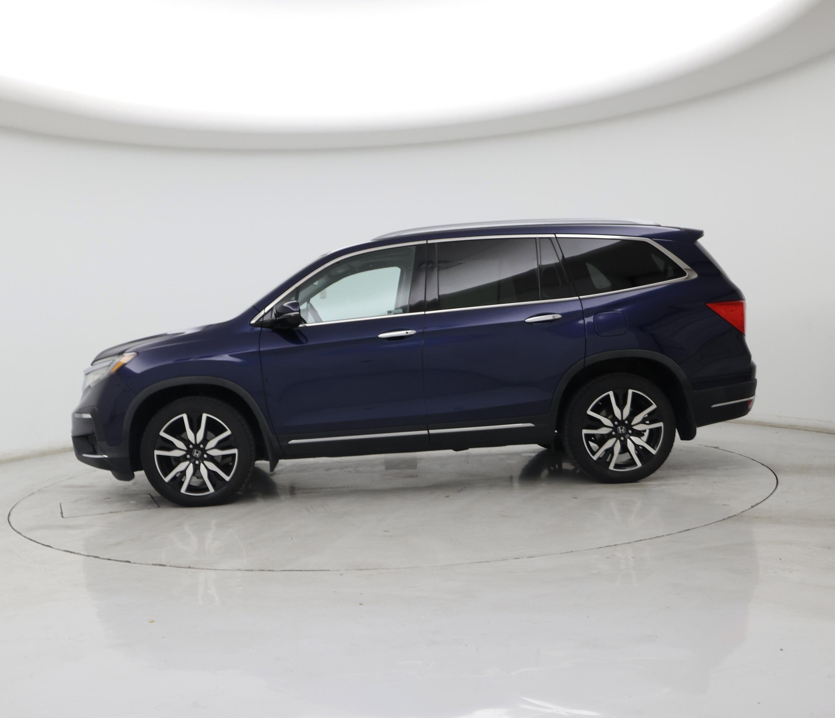 Thumbnail: 2019 Honda Pilot - 3