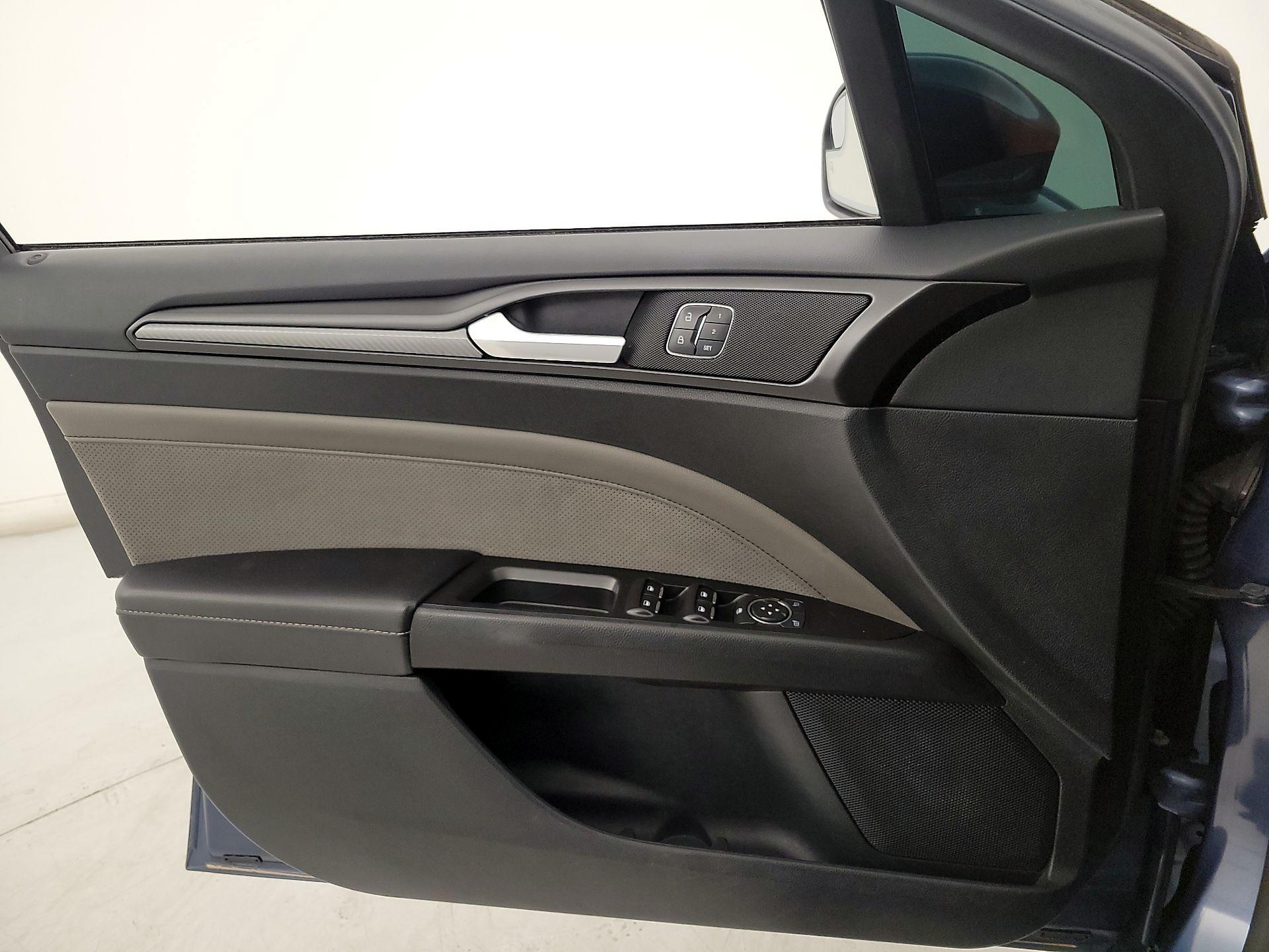 Thumbnail: 2018 Ford Fusion - 12