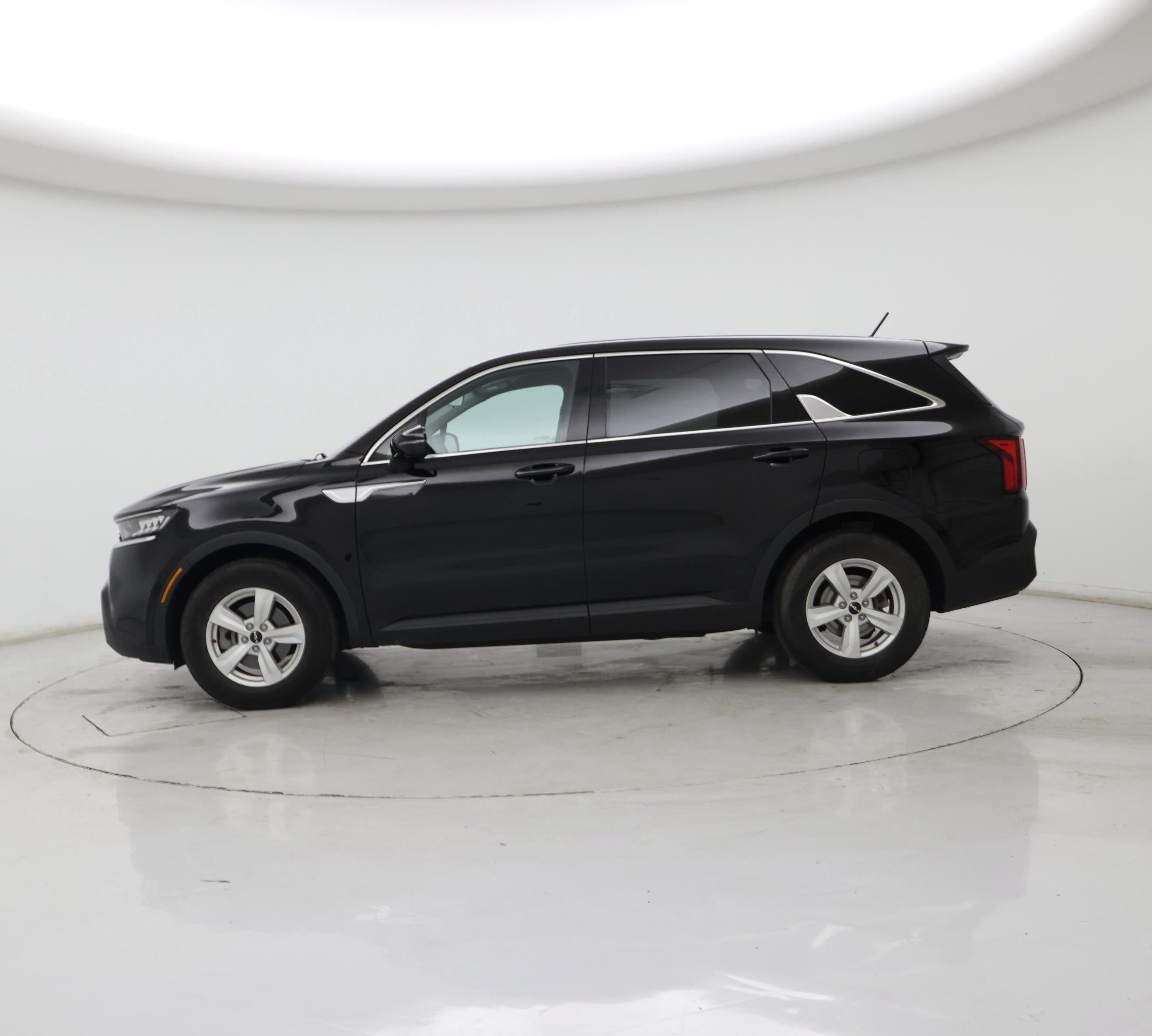 Thumbnail: 2022 Kia Sorento - 3
