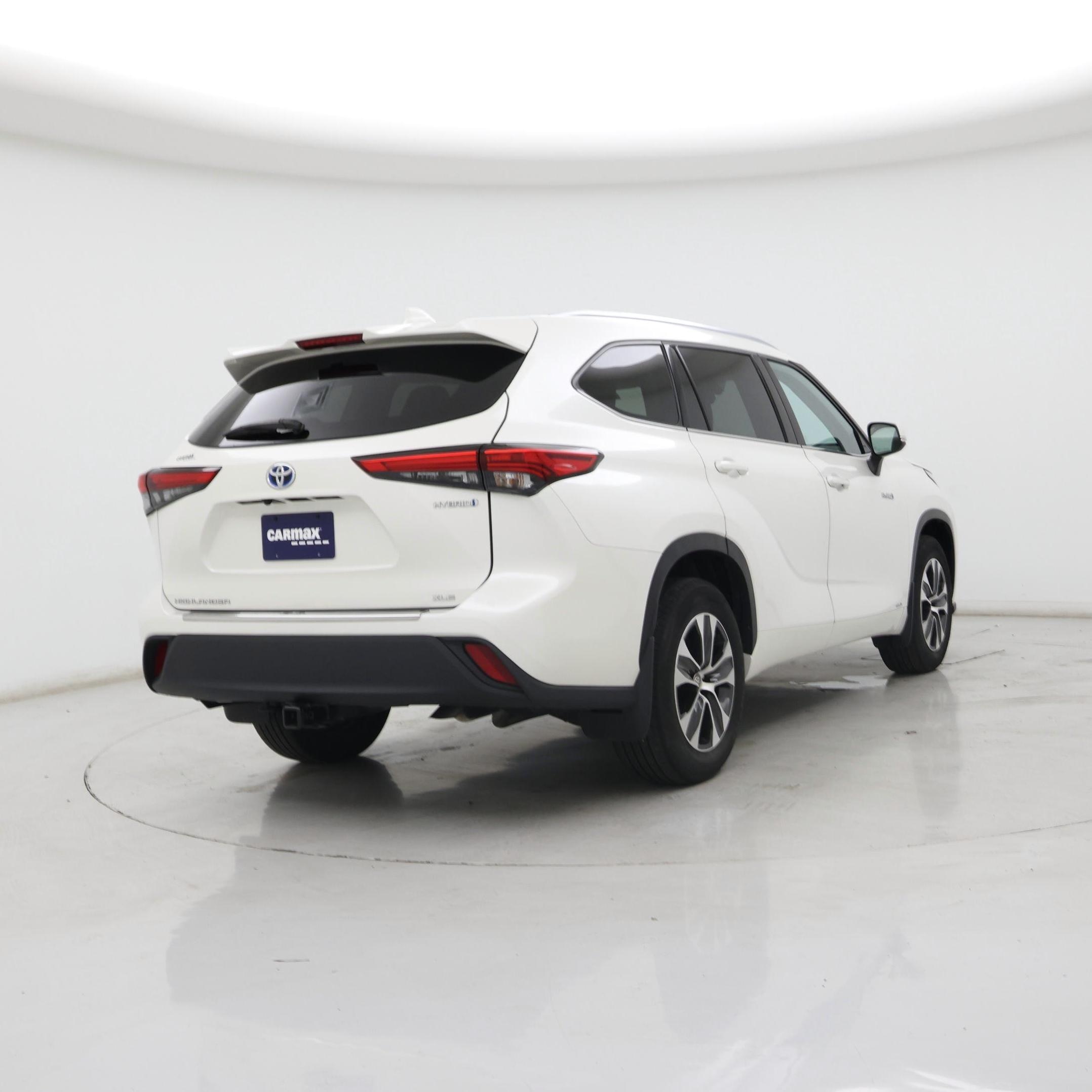 Thumbnail: 2021 Toyota Highlander - 8