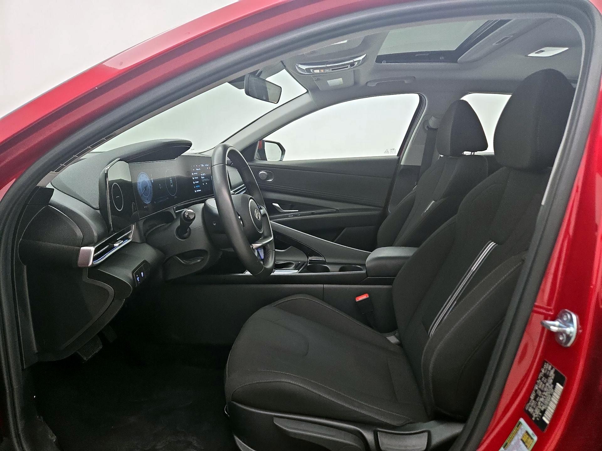 Thumbnail: 2025 Hyundai Elantra - 11