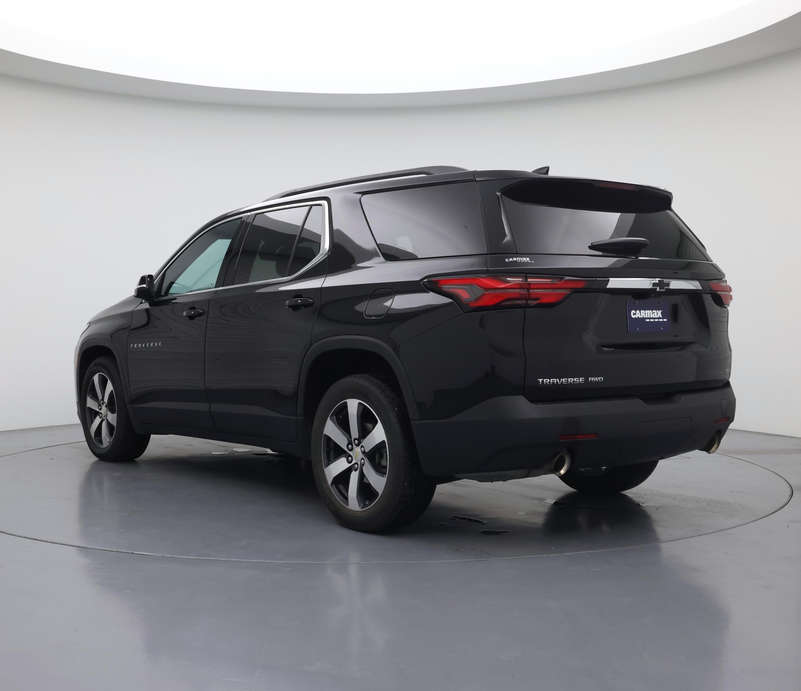 Thumbnail: 2023 Chevrolet Traverse - 2
