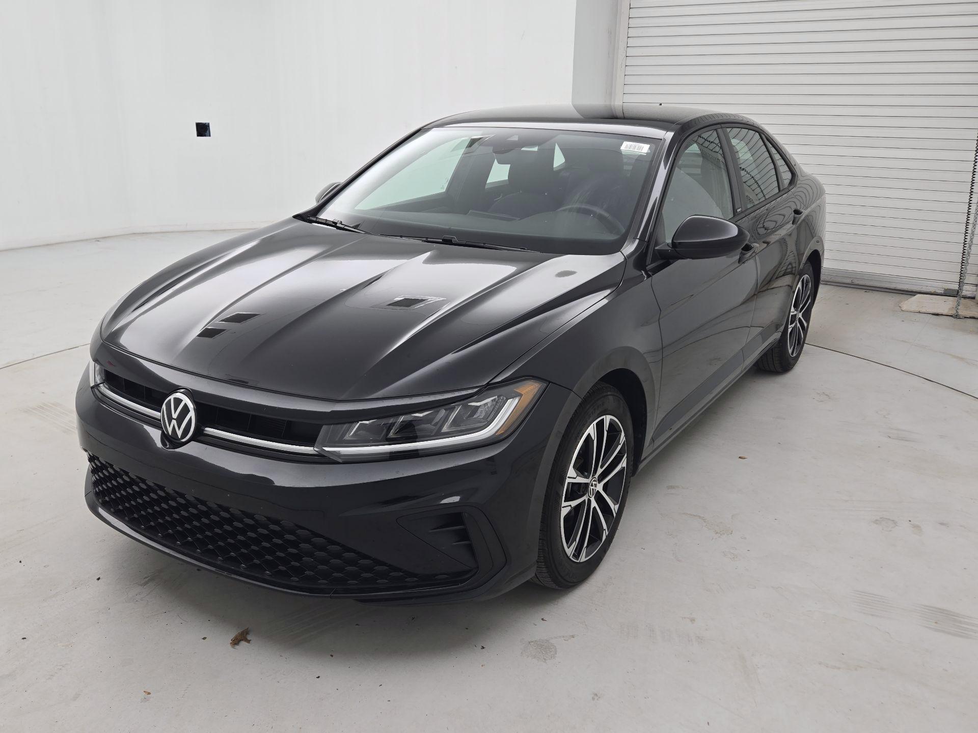 Thumbnail: 2025 Volkswagen Jetta - 3