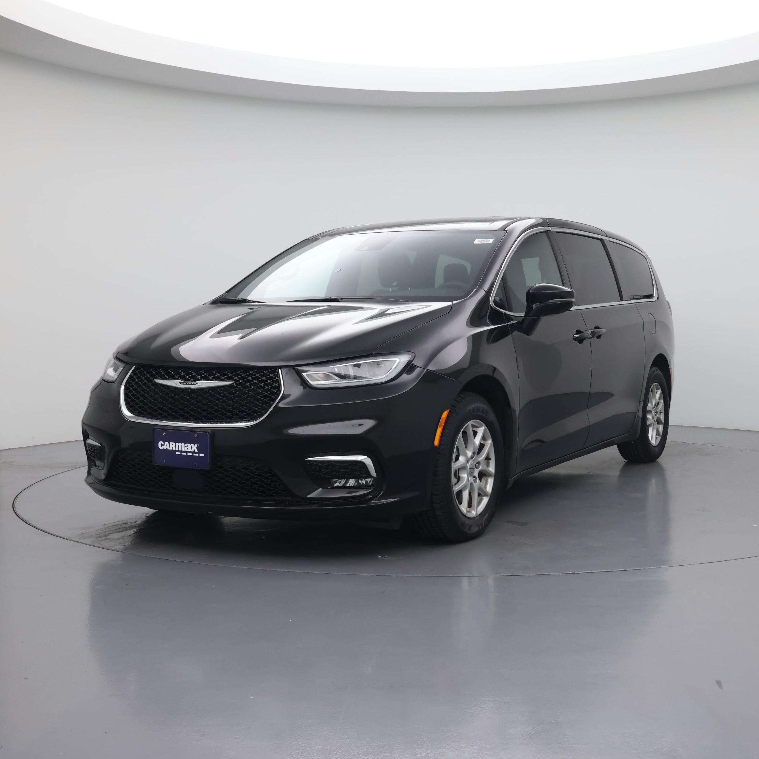 Thumbnail: 2025 Chrysler Pacifica - 4