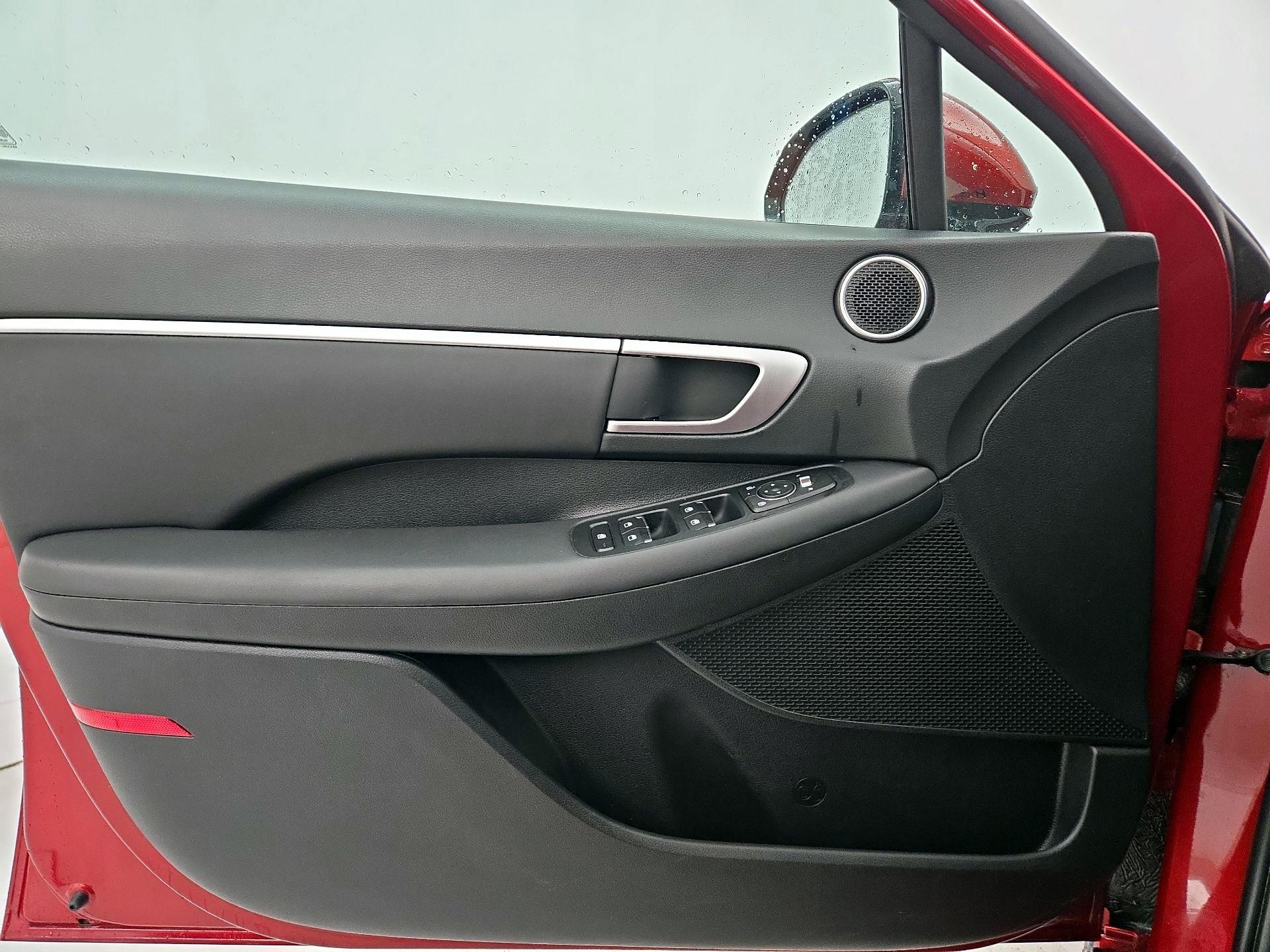 Thumbnail: 2025 Hyundai Sonata - 12