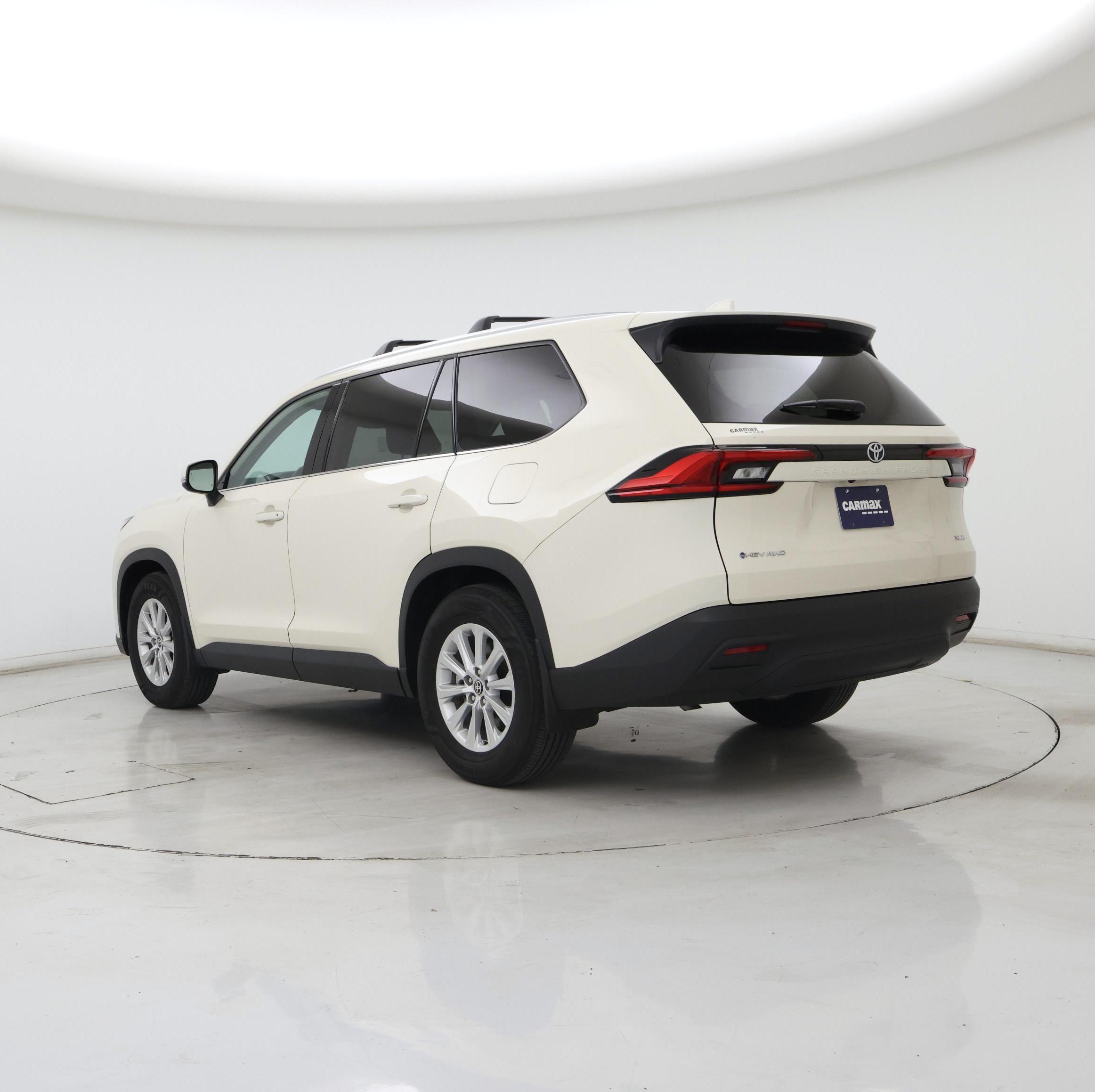 Thumbnail: 2024 Toyota Highlander - 2