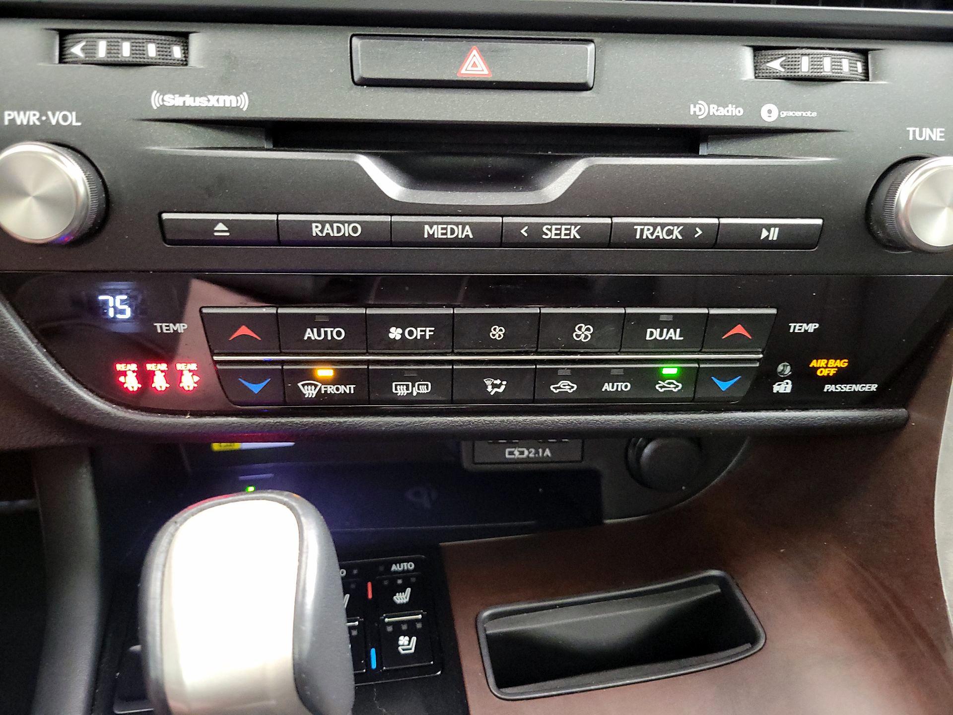 Thumbnail: 2021 Lexus RX - 17