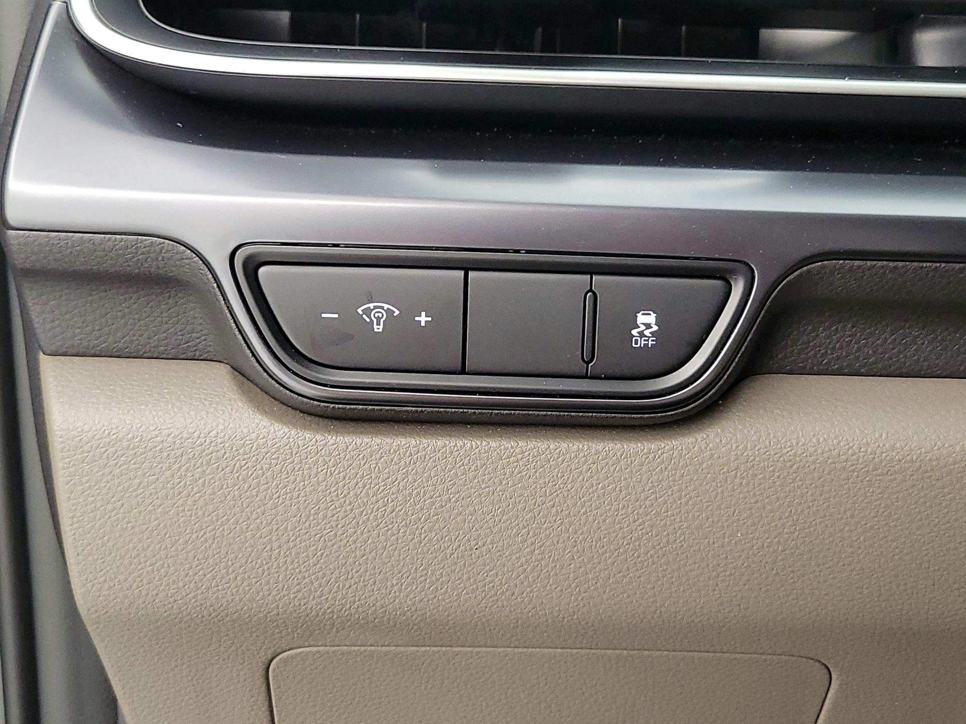 Thumbnail: 2025 Kia Carnival - 13