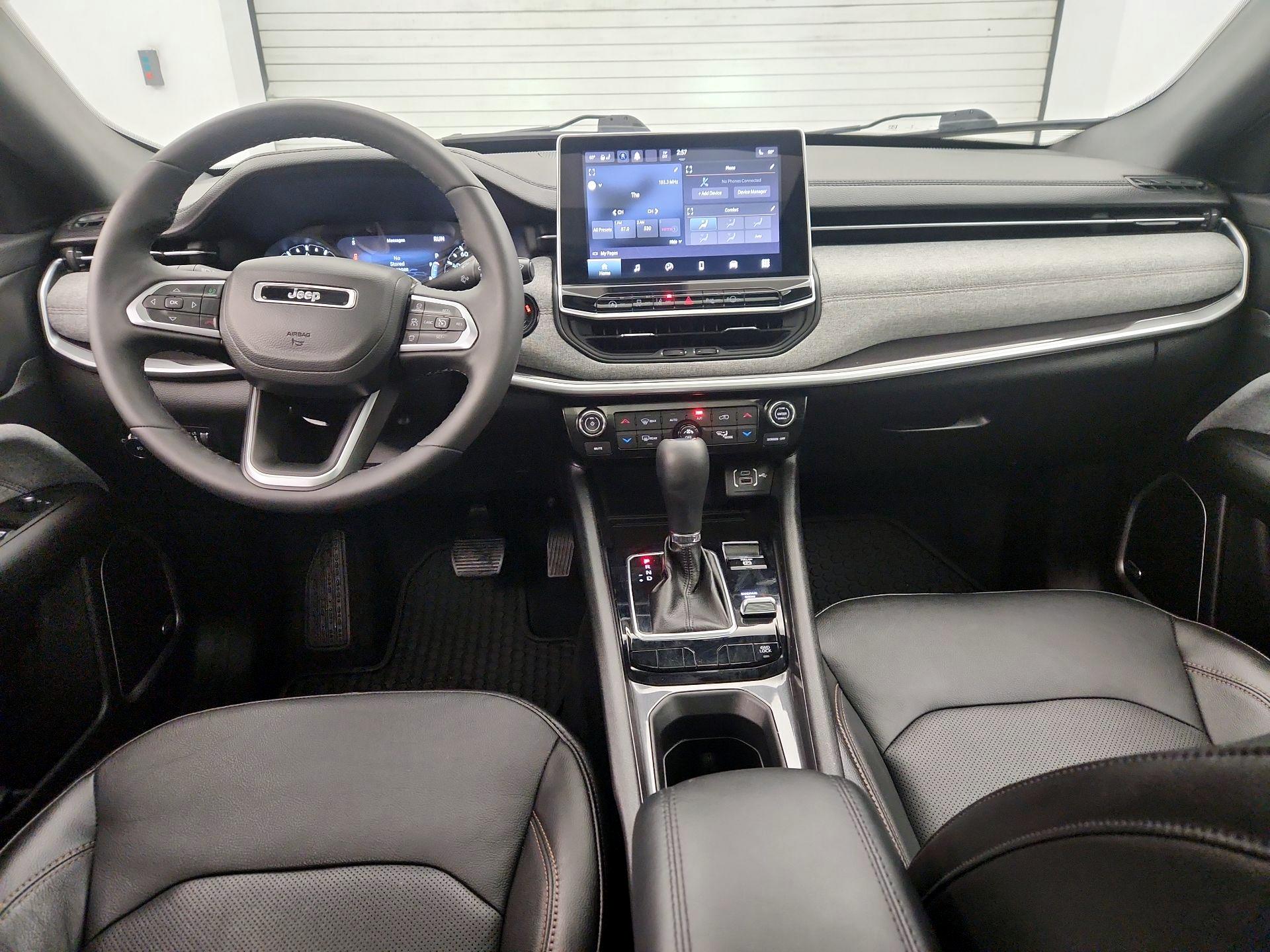 Thumbnail: 2023 Jeep Compass - 9