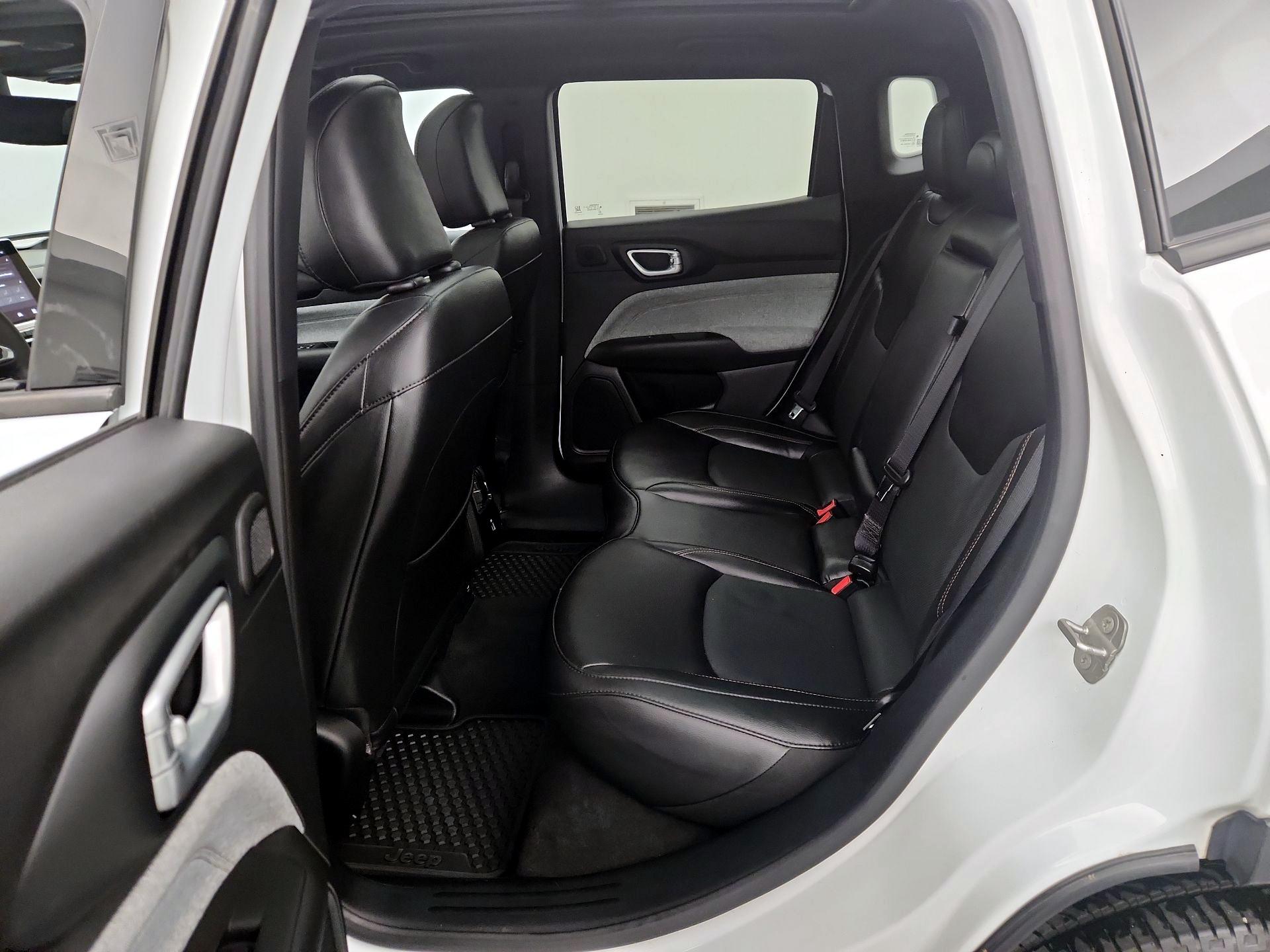 Thumbnail: 2023 Jeep Compass - 20