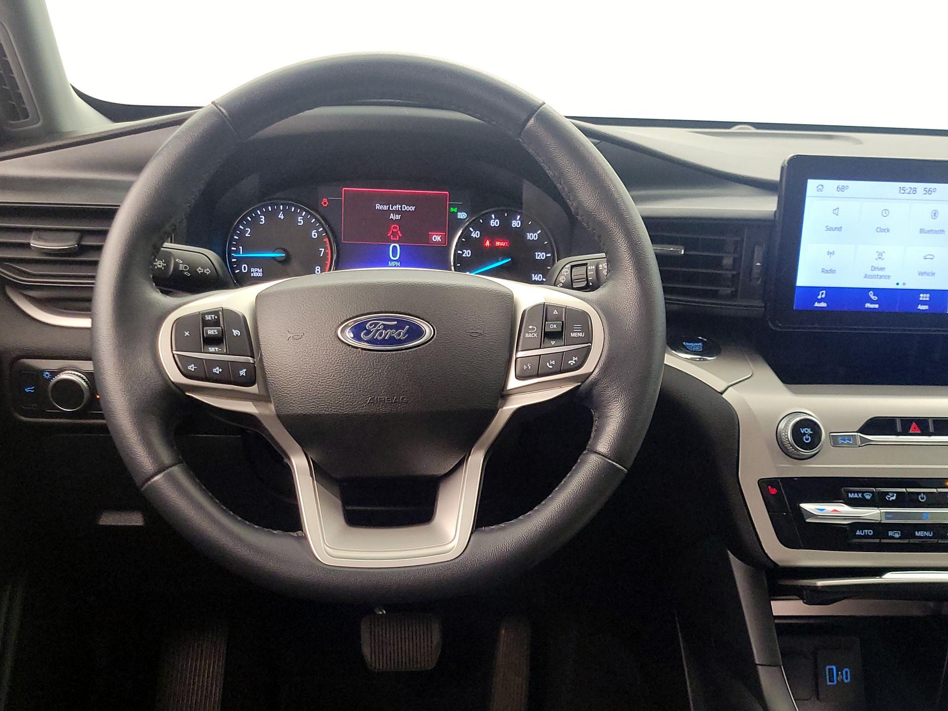 Thumbnail: 2022 Ford Explorer - 10