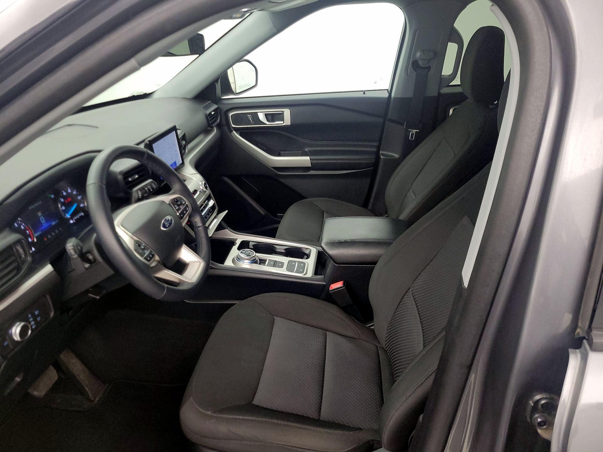 Thumbnail: 2022 Ford Explorer - 11