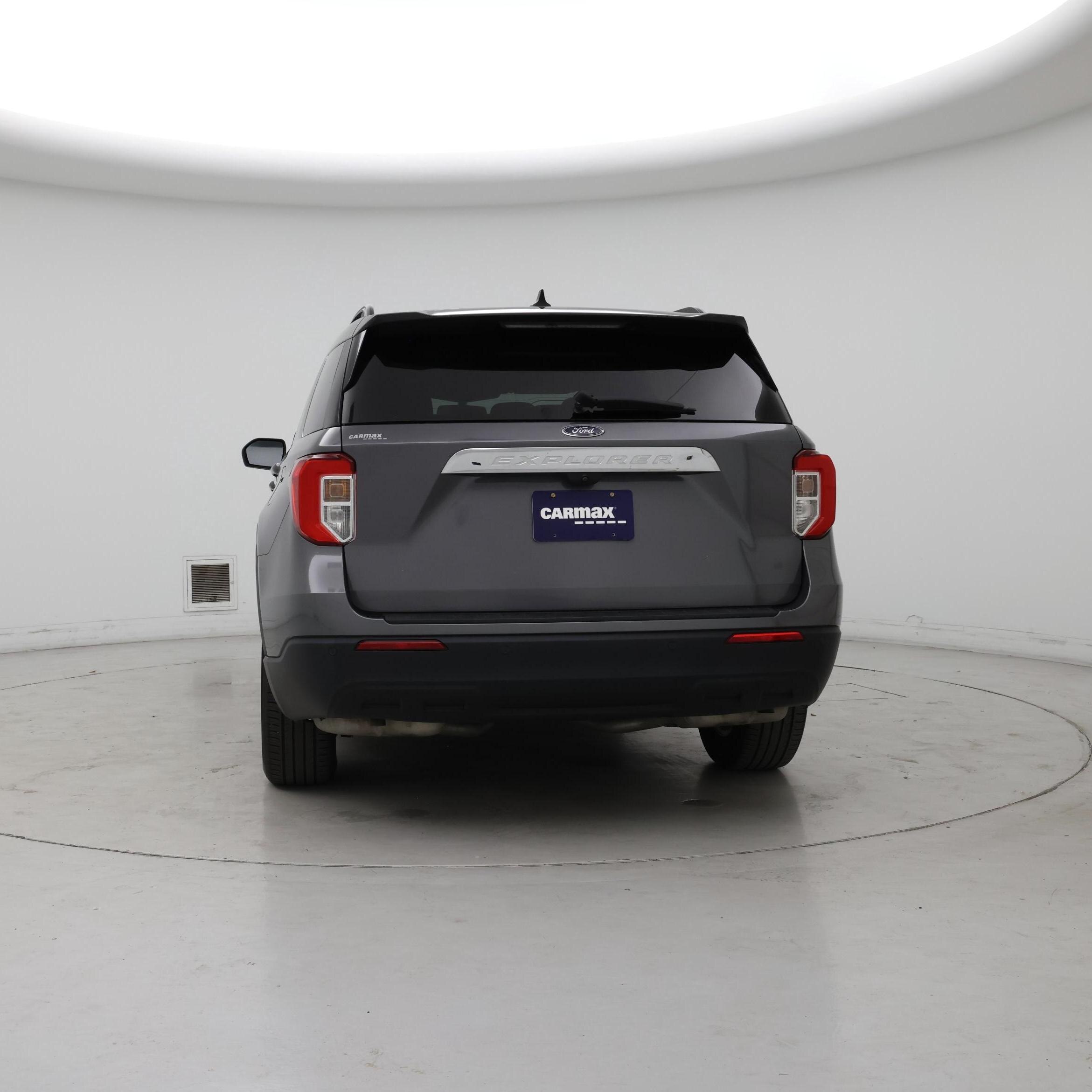 Thumbnail: 2022 Ford Explorer - 6