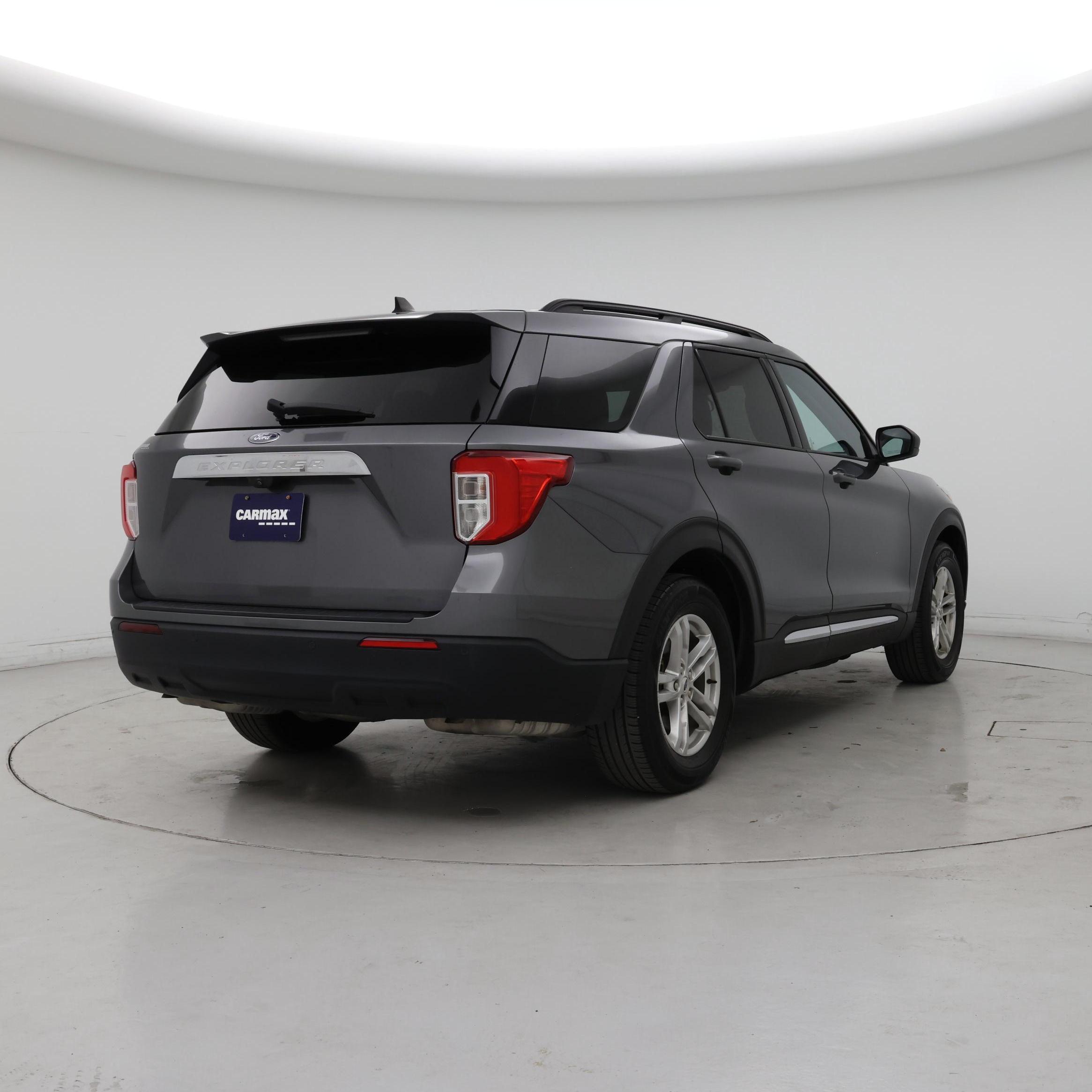 Thumbnail: 2022 Ford Explorer - 8