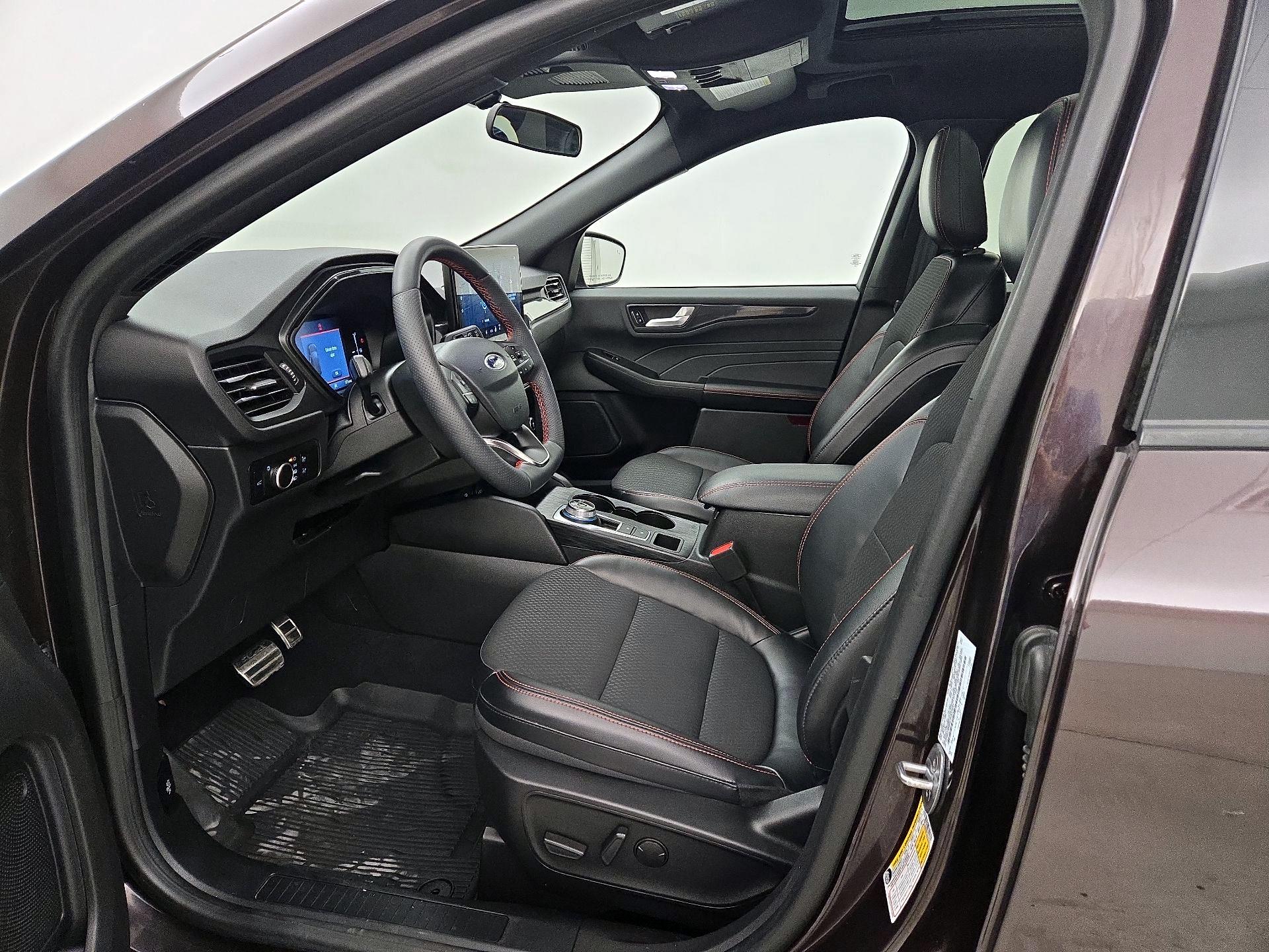 Thumbnail: 2023 Ford Escape - 11