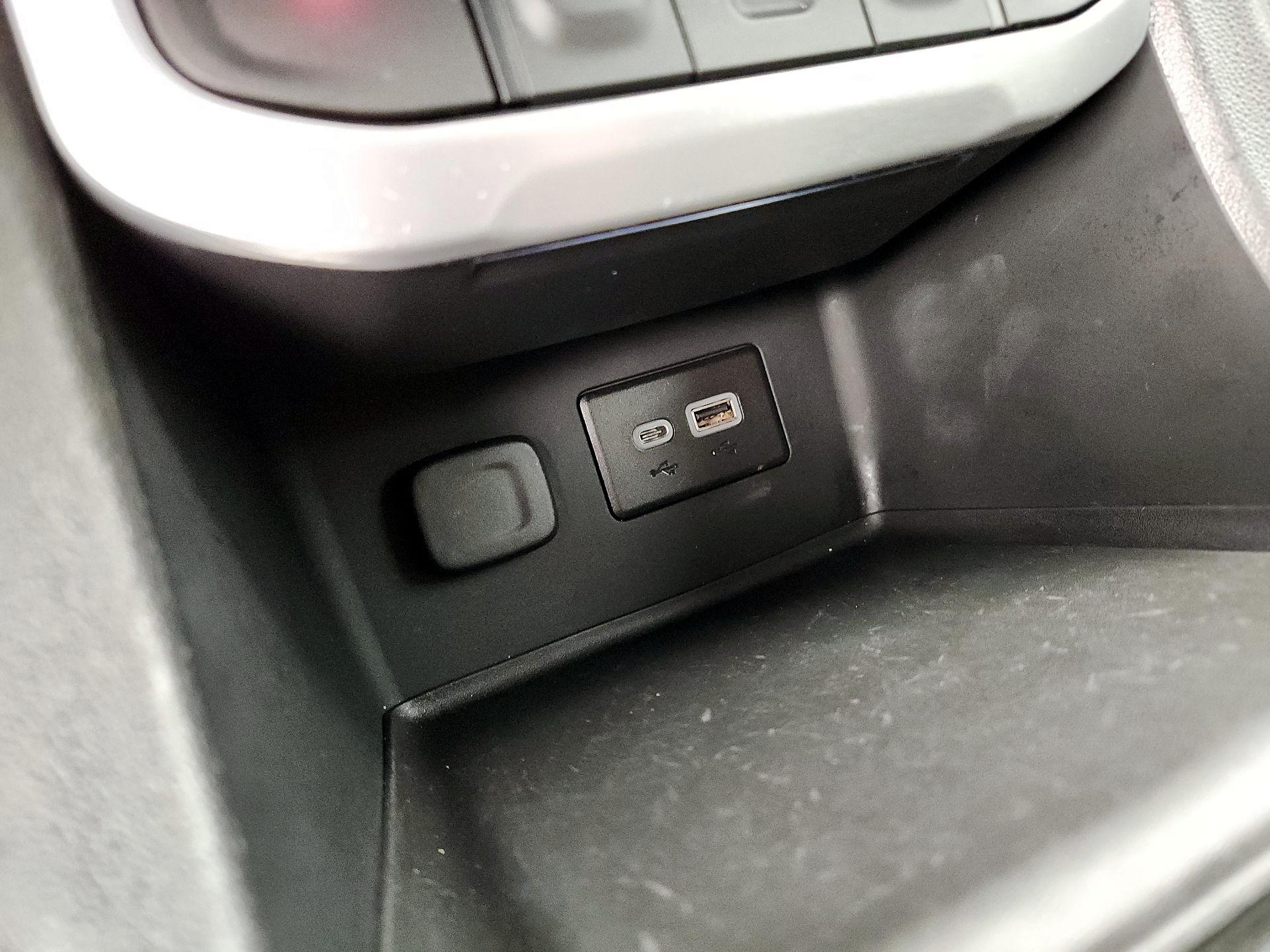 Thumbnail: 2021 GMC Acadia - 18