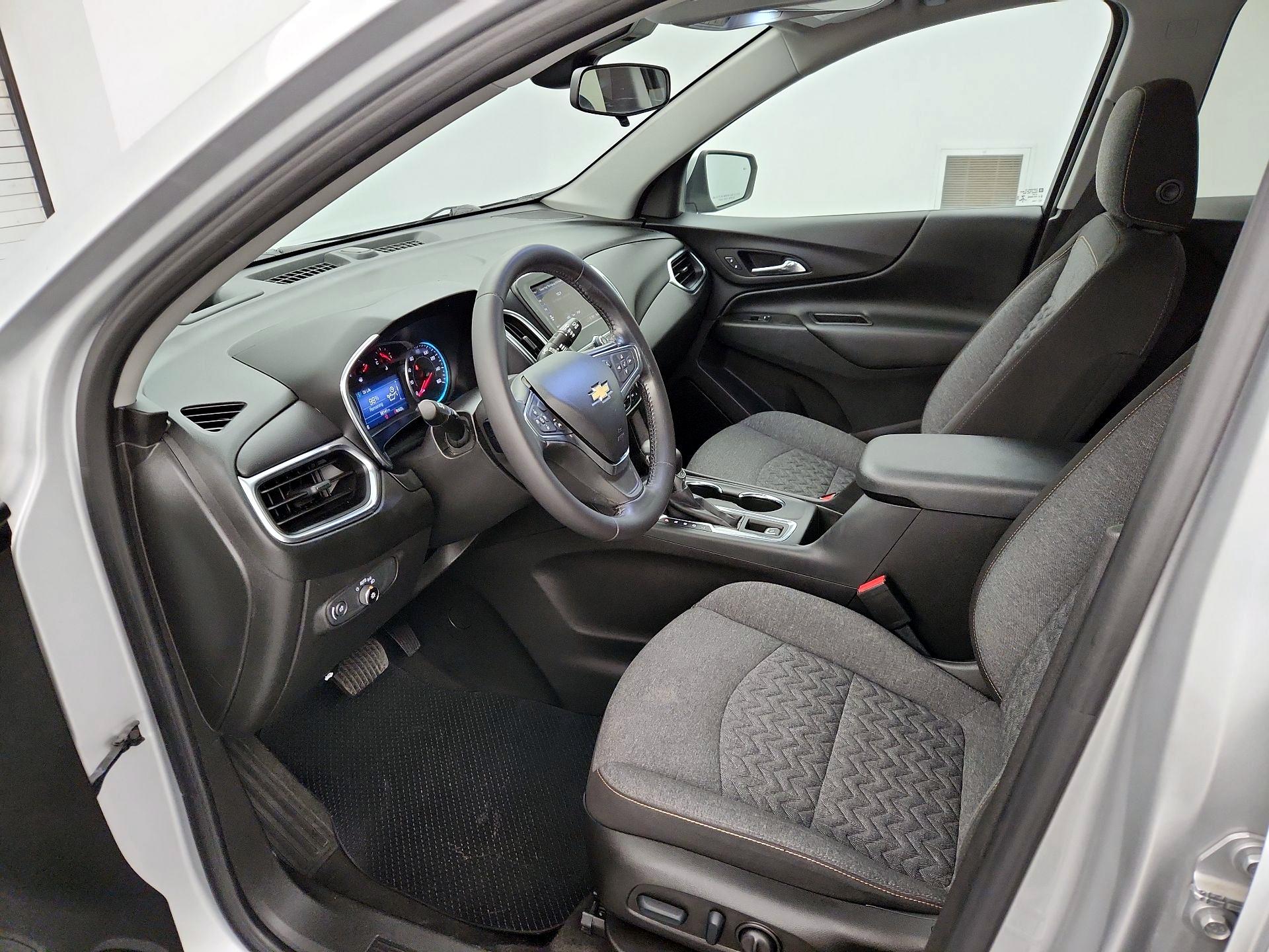 Thumbnail: 2022 Chevrolet Equinox - 11