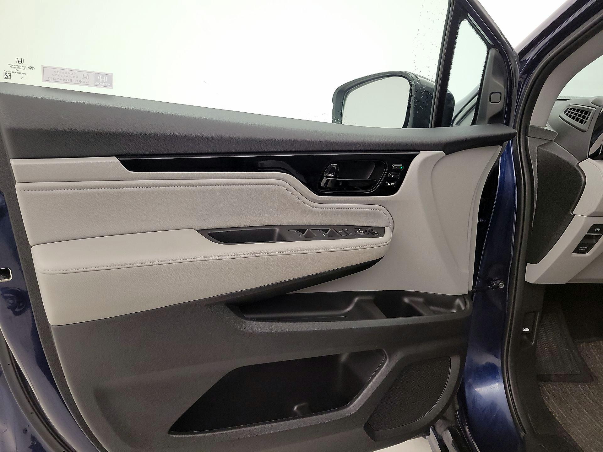 Thumbnail: 2022 Honda Odyssey - 12