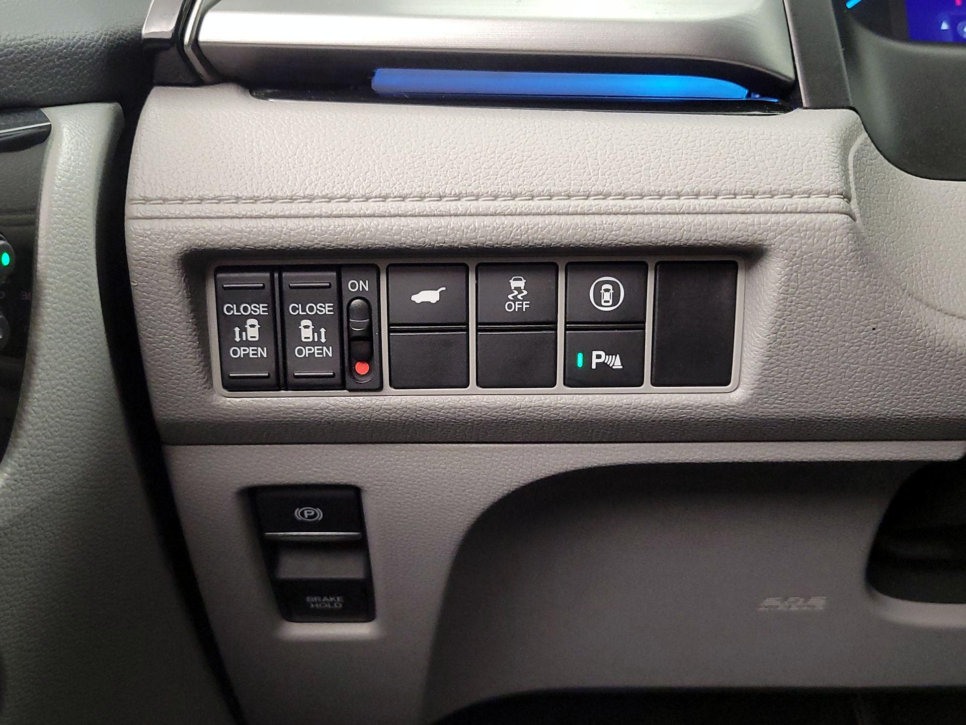 Thumbnail: 2022 Honda Odyssey - 13