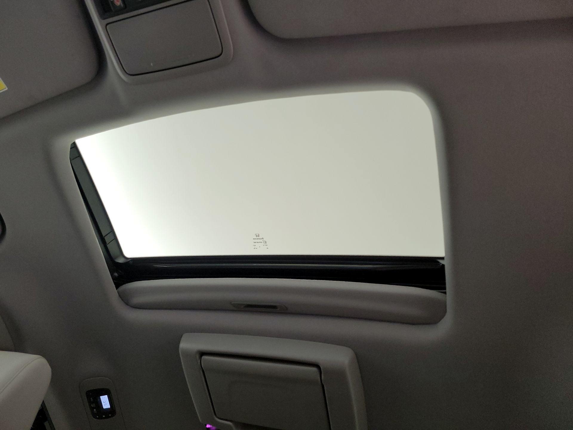 Thumbnail: 2022 Honda Odyssey - 20