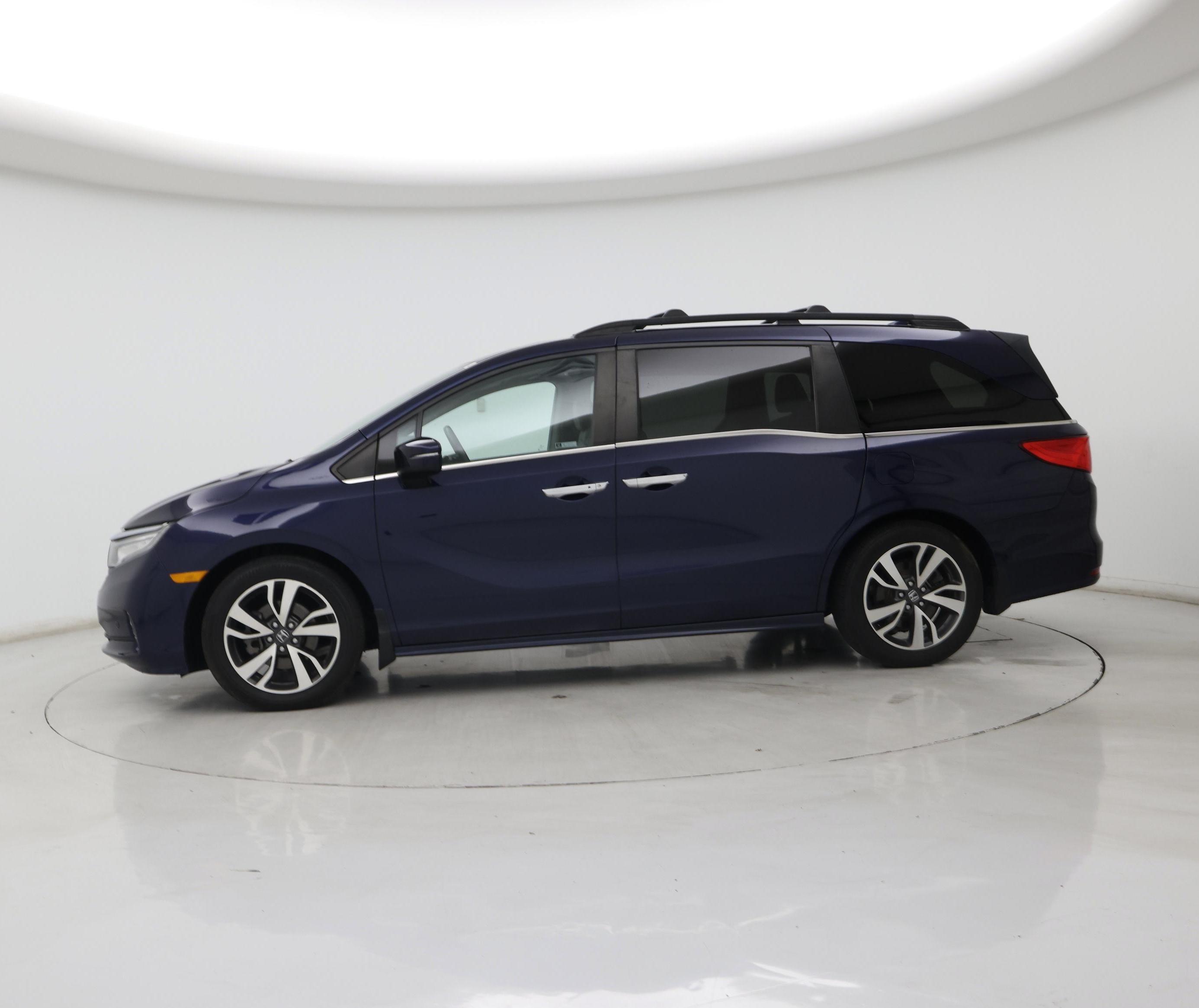 Thumbnail: 2022 Honda Odyssey - 3