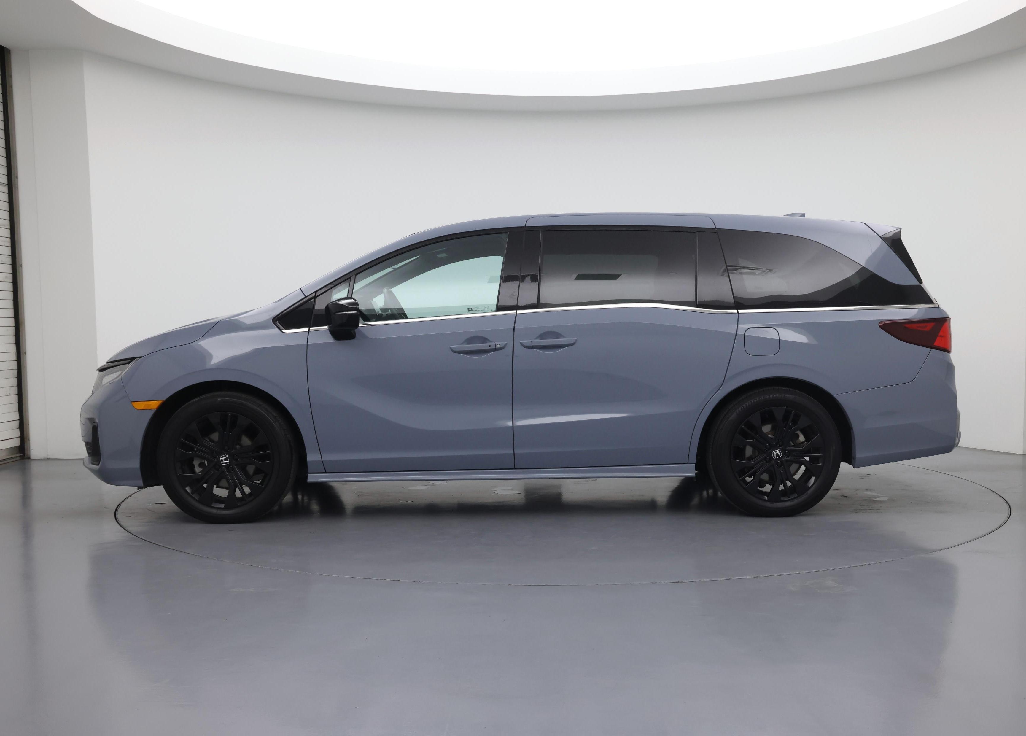 Thumbnail: 2025 Honda Odyssey - 3