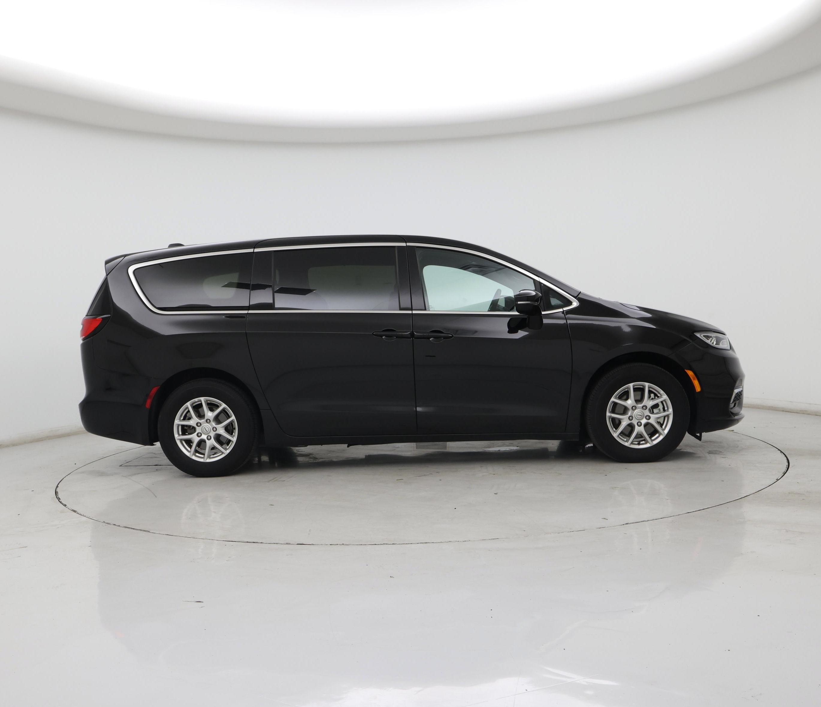 Thumbnail: 2025 Chrysler Pacifica - 7