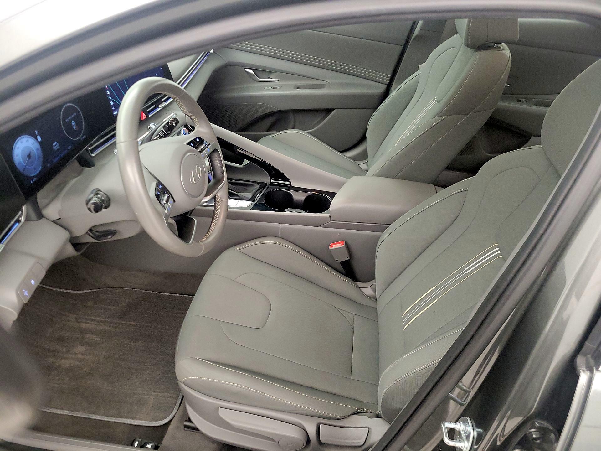 Thumbnail: 2025 Hyundai Elantra - 11
