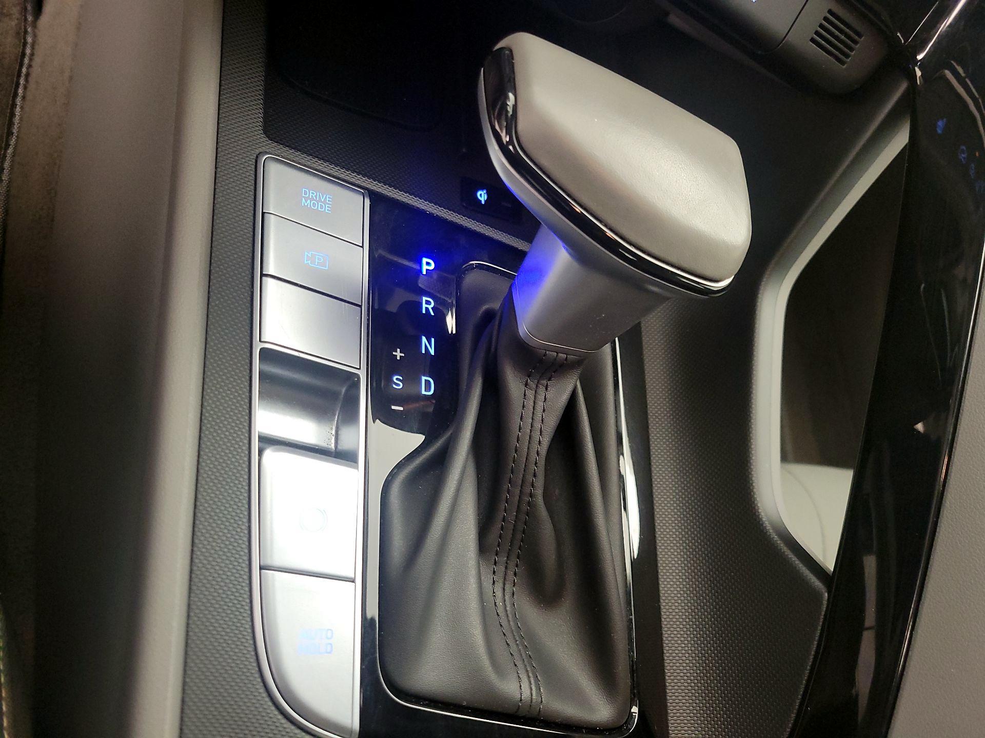 Thumbnail: 2025 Hyundai Elantra - 18