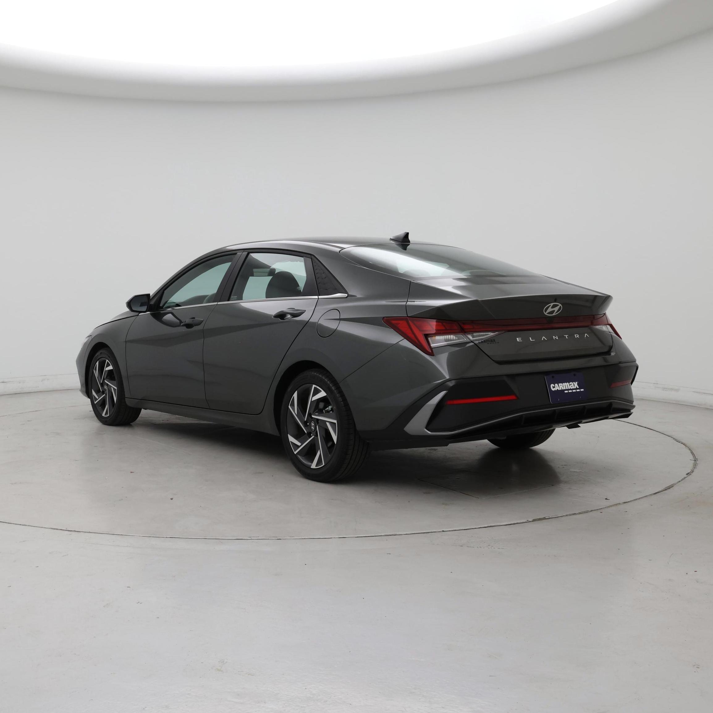 Thumbnail: 2025 Hyundai Elantra - 2