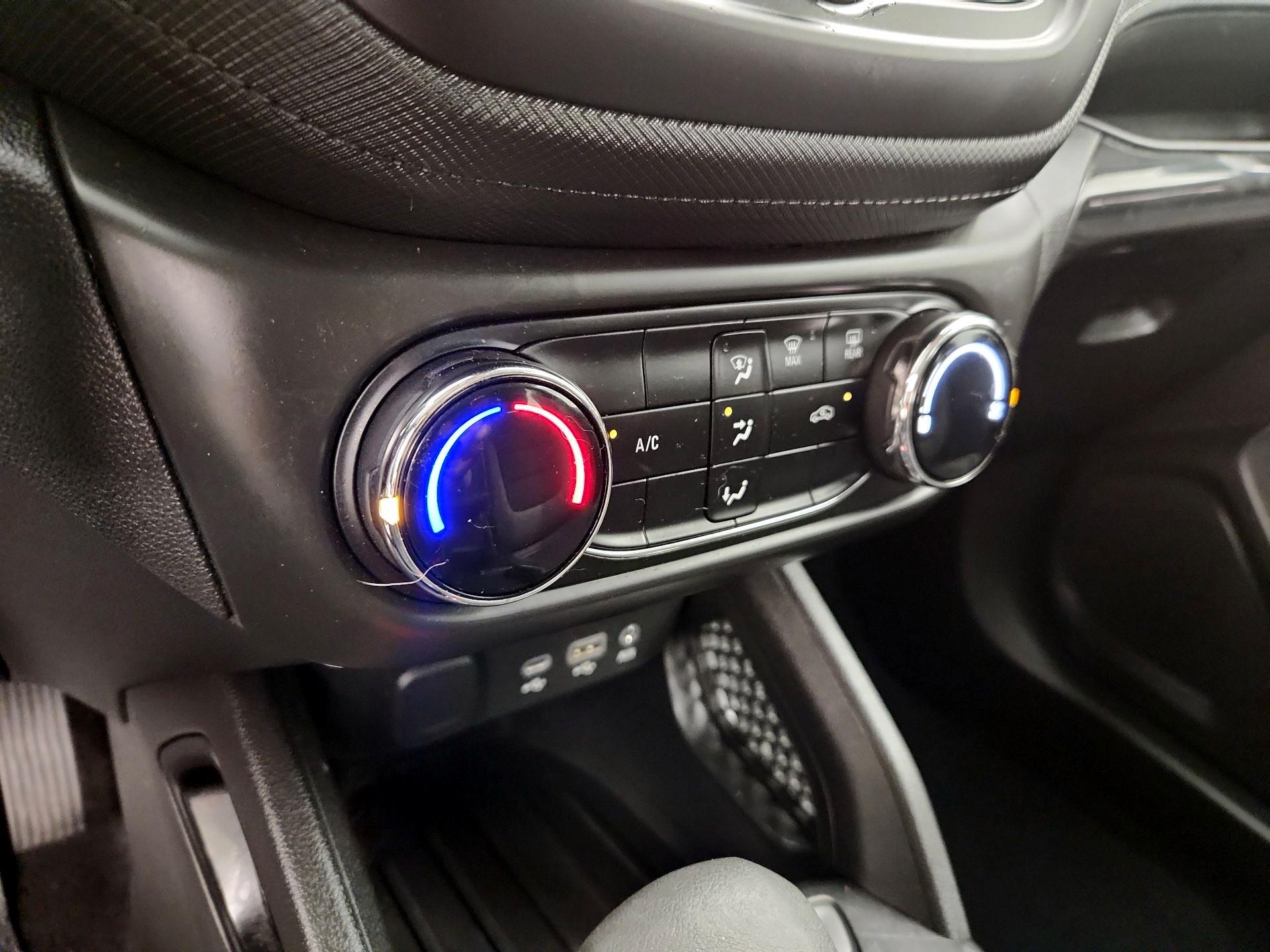 Thumbnail: 2023 Chevrolet TrailBlazer - 16