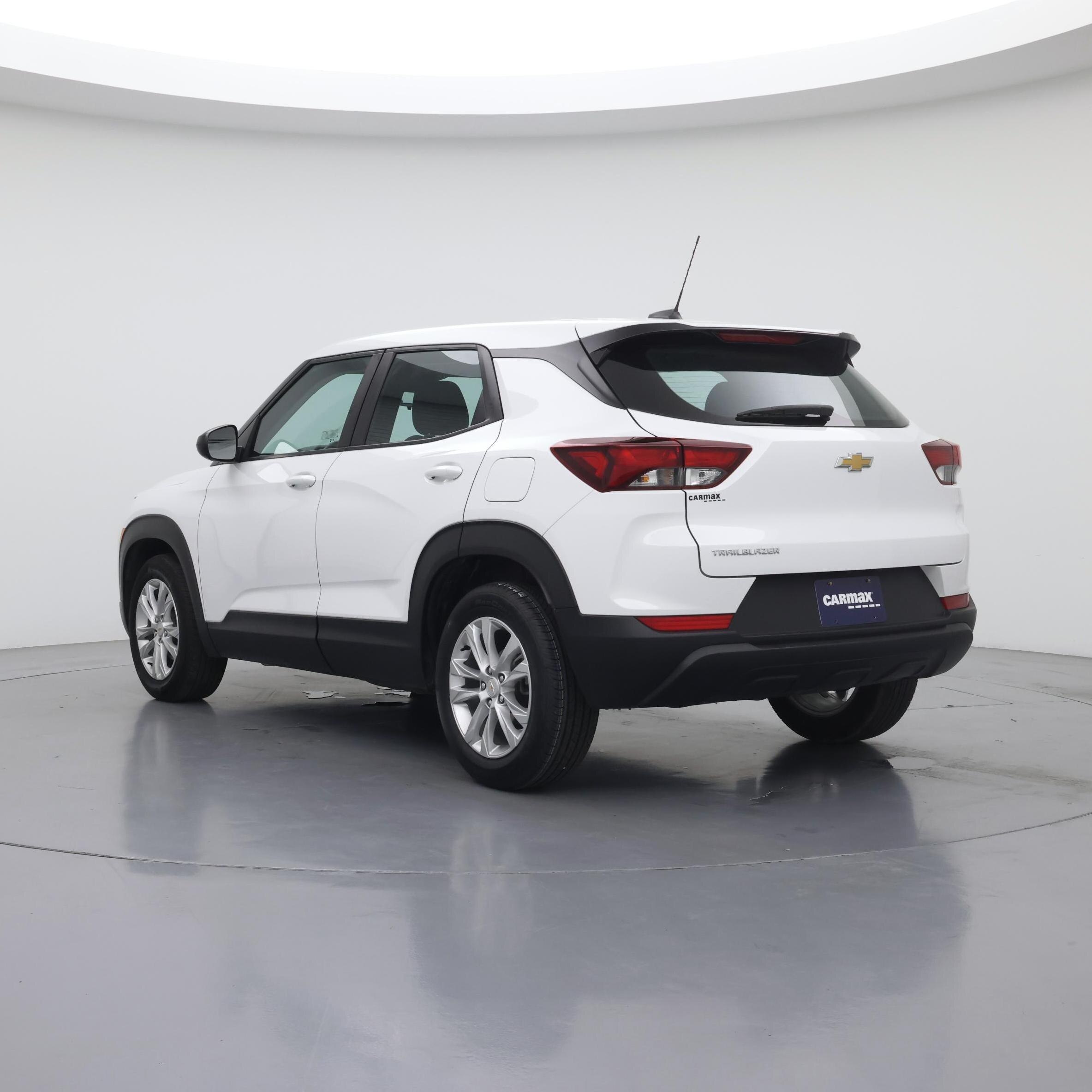 Thumbnail: 2023 Chevrolet TrailBlazer - 2