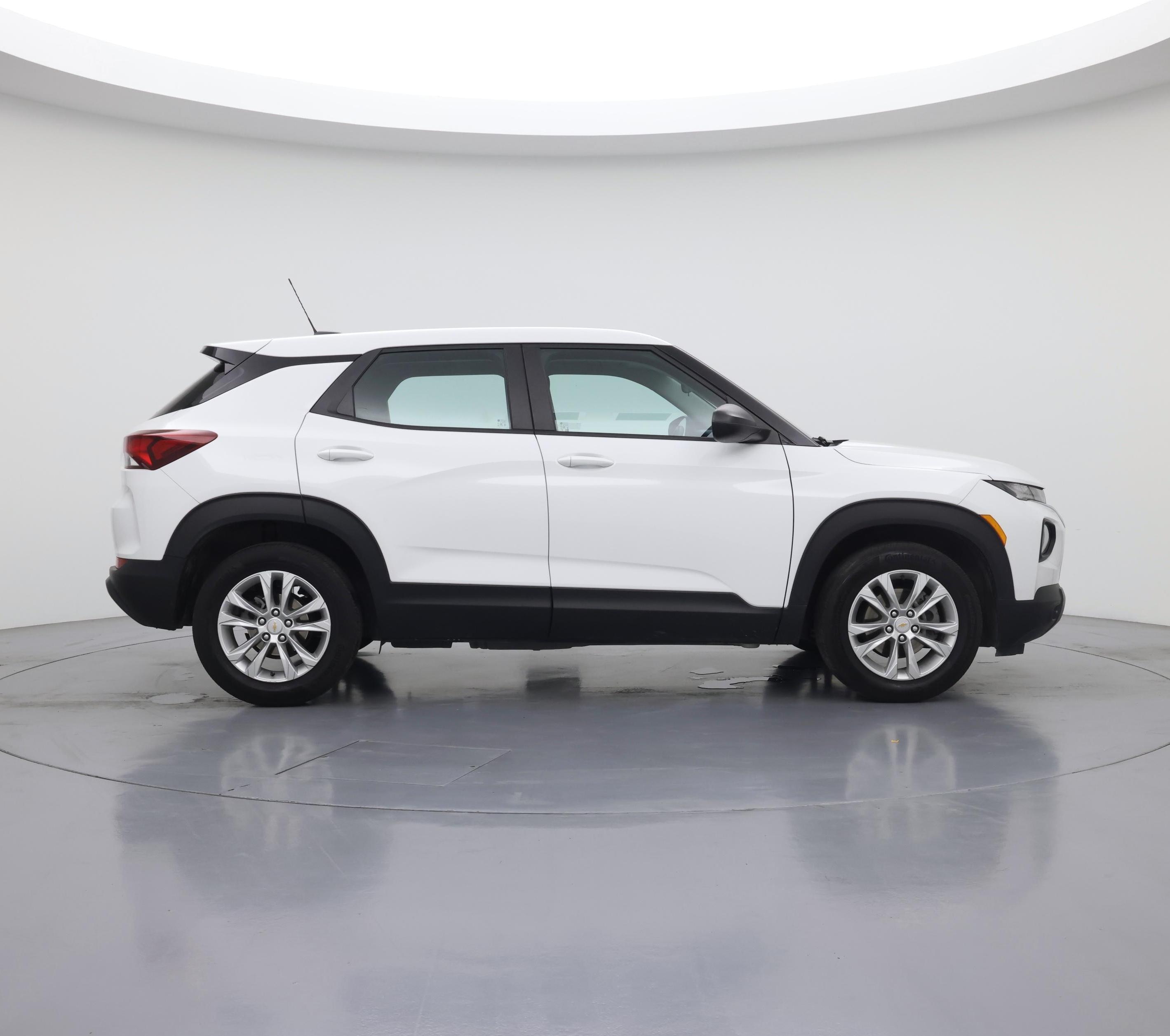 Thumbnail: 2023 Chevrolet TrailBlazer - 7