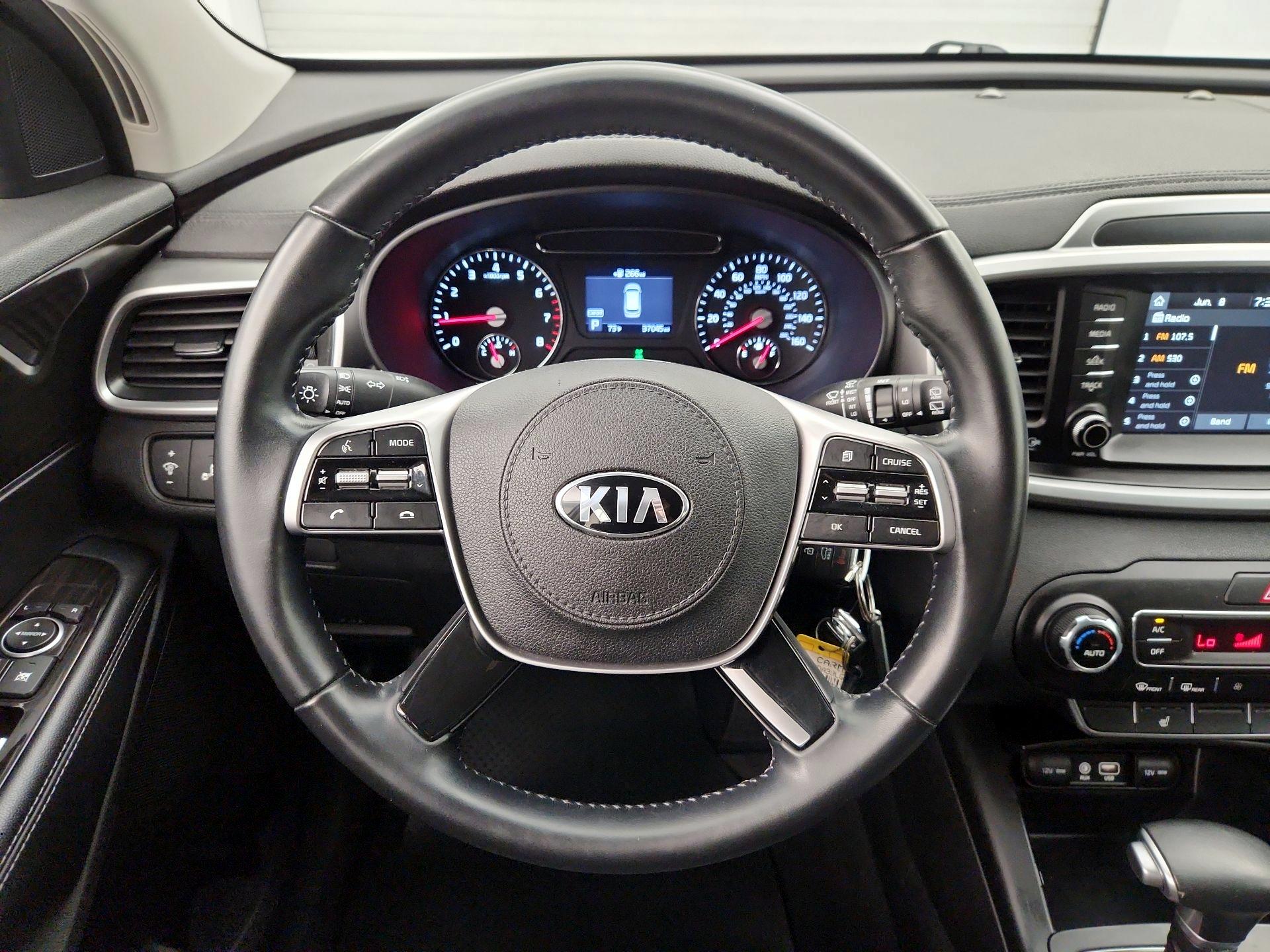 Thumbnail: 2020 Kia Sorento - 10