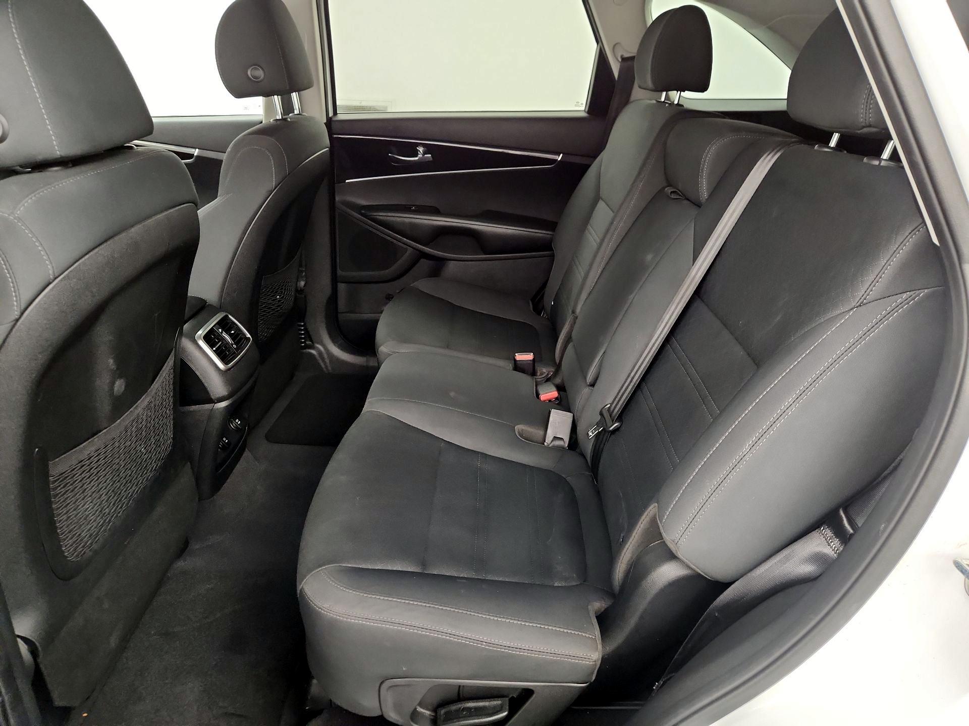 Thumbnail: 2020 Kia Sorento - 19