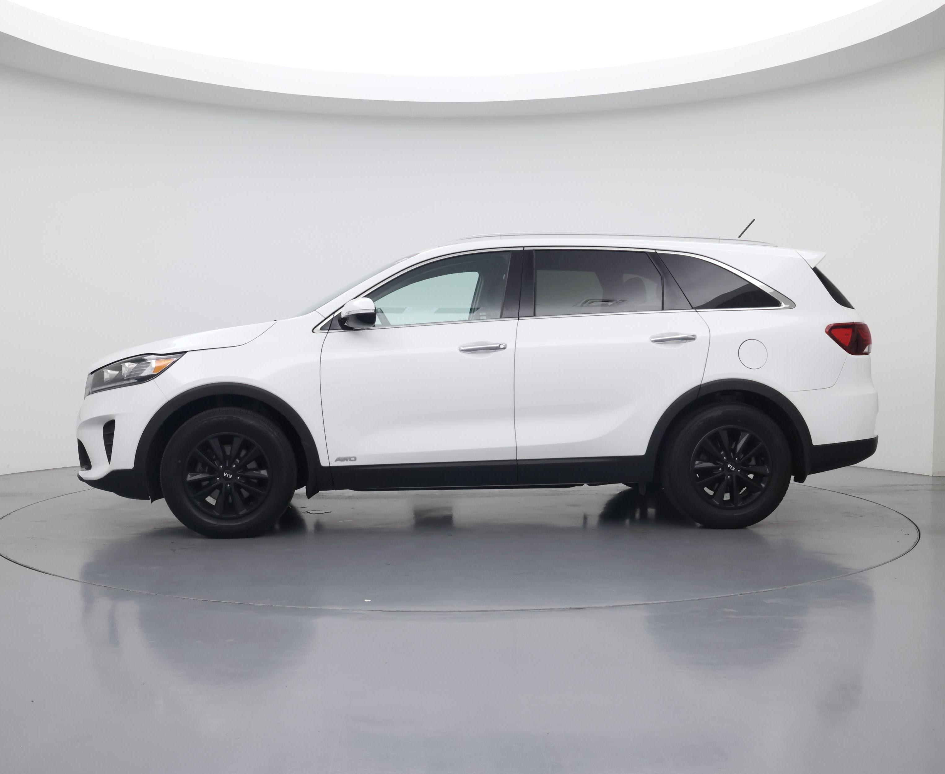 Thumbnail: 2020 Kia Sorento - 3