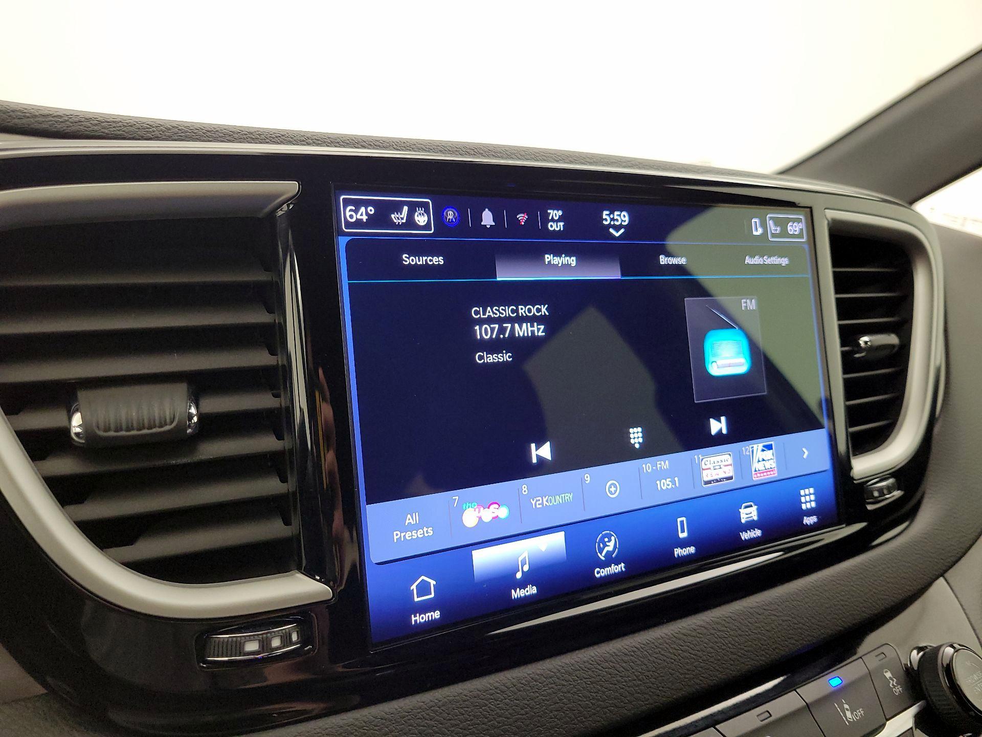 Thumbnail: 2025 Chrysler Pacifica - 15