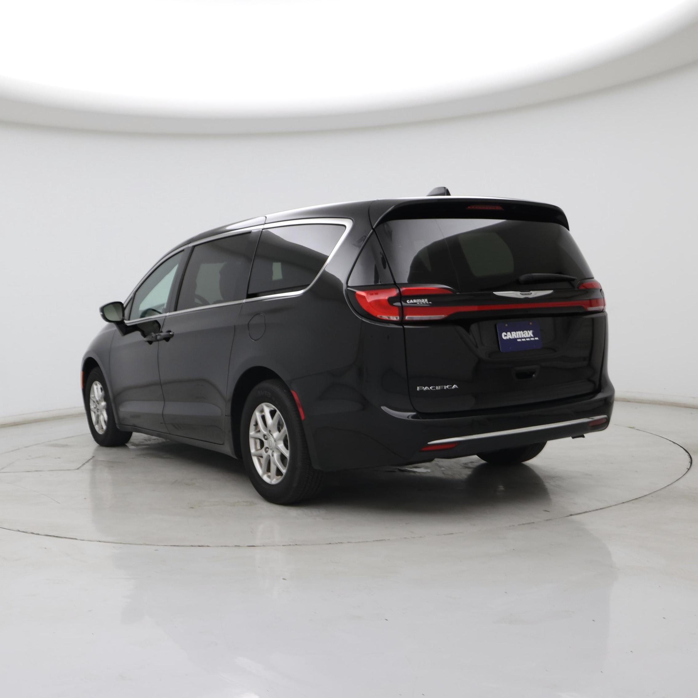 Thumbnail: 2025 Chrysler Pacifica - 2