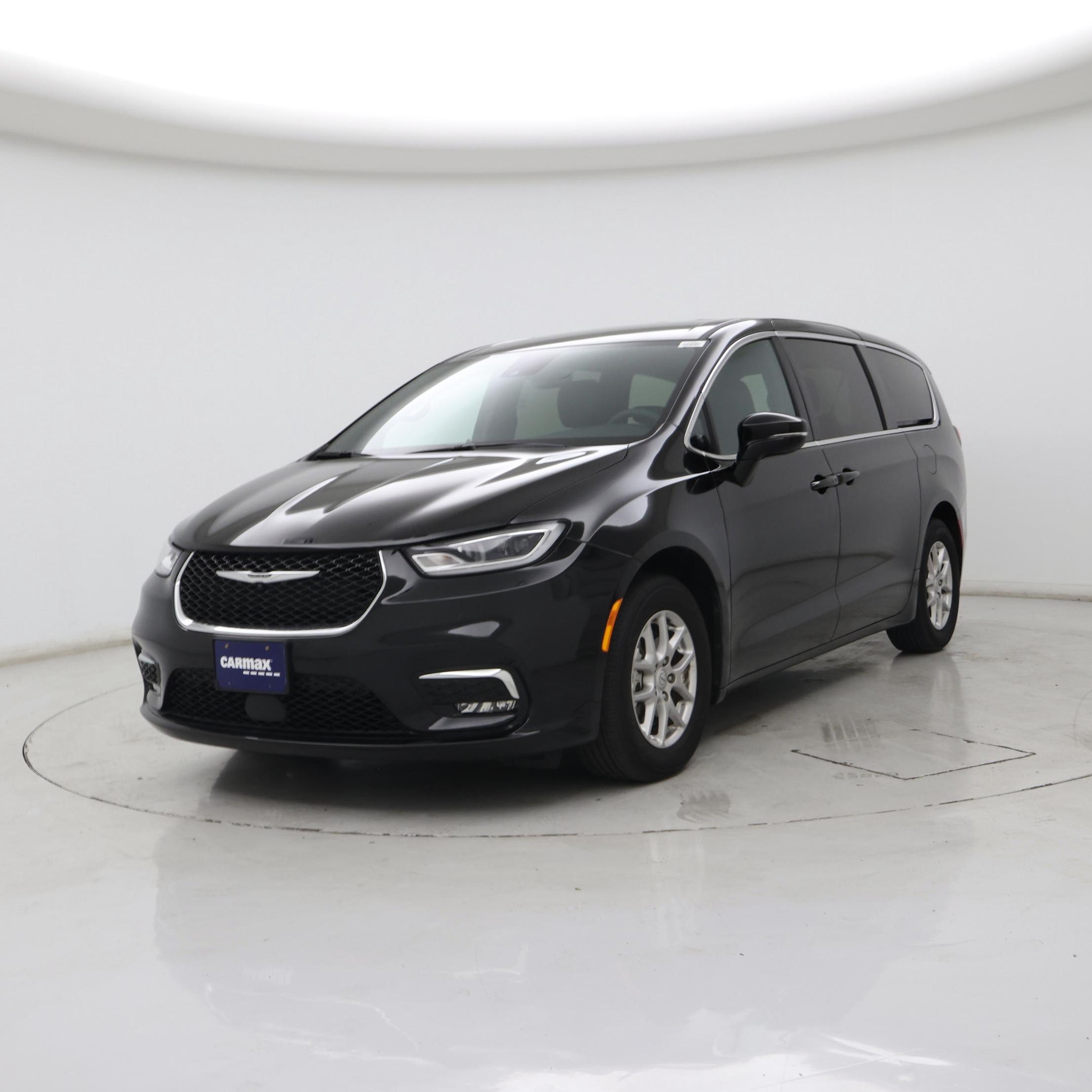 Thumbnail: 2025 Chrysler Pacifica - 4