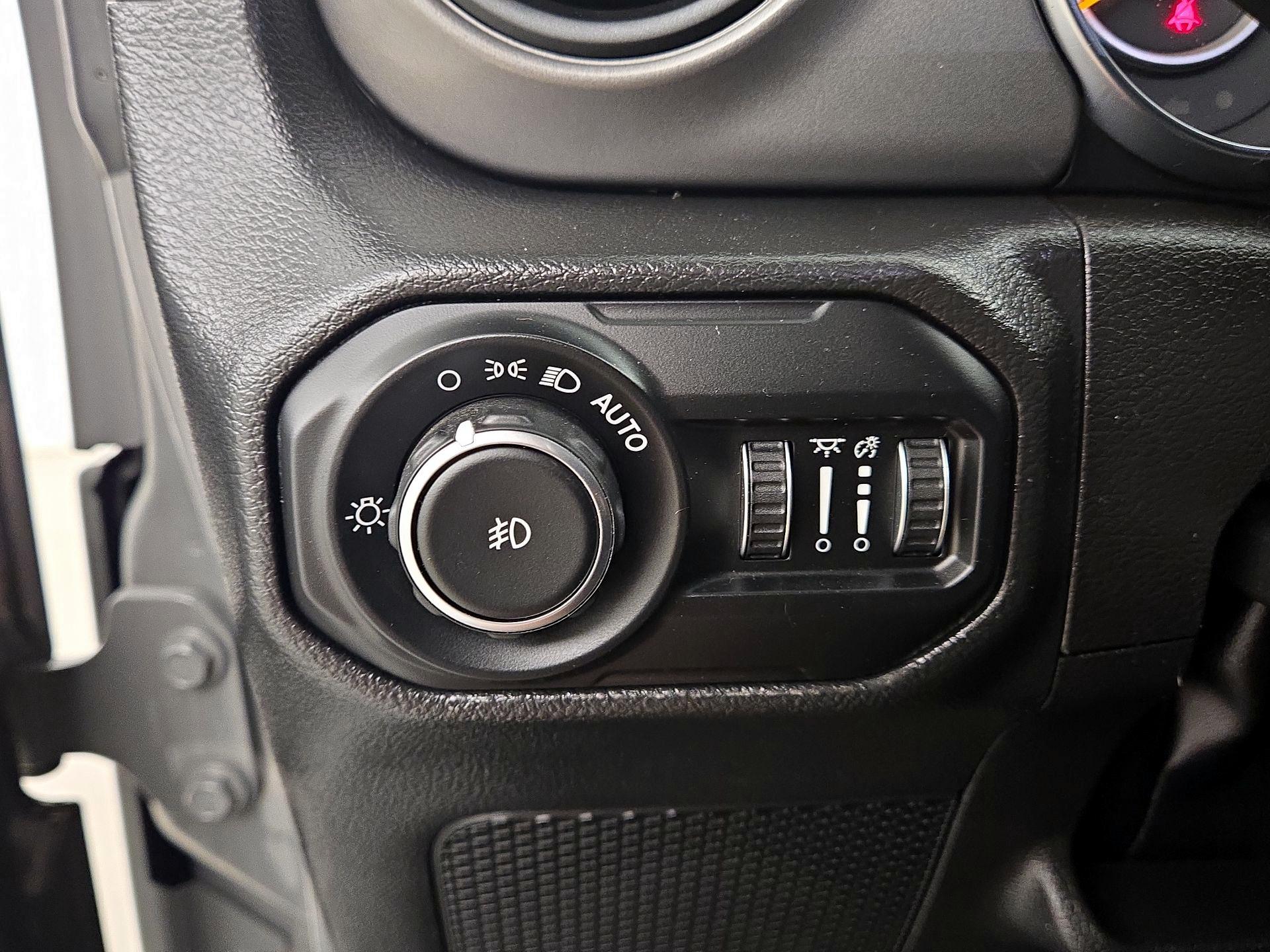 Thumbnail: 2022 Jeep Wrangler - 13