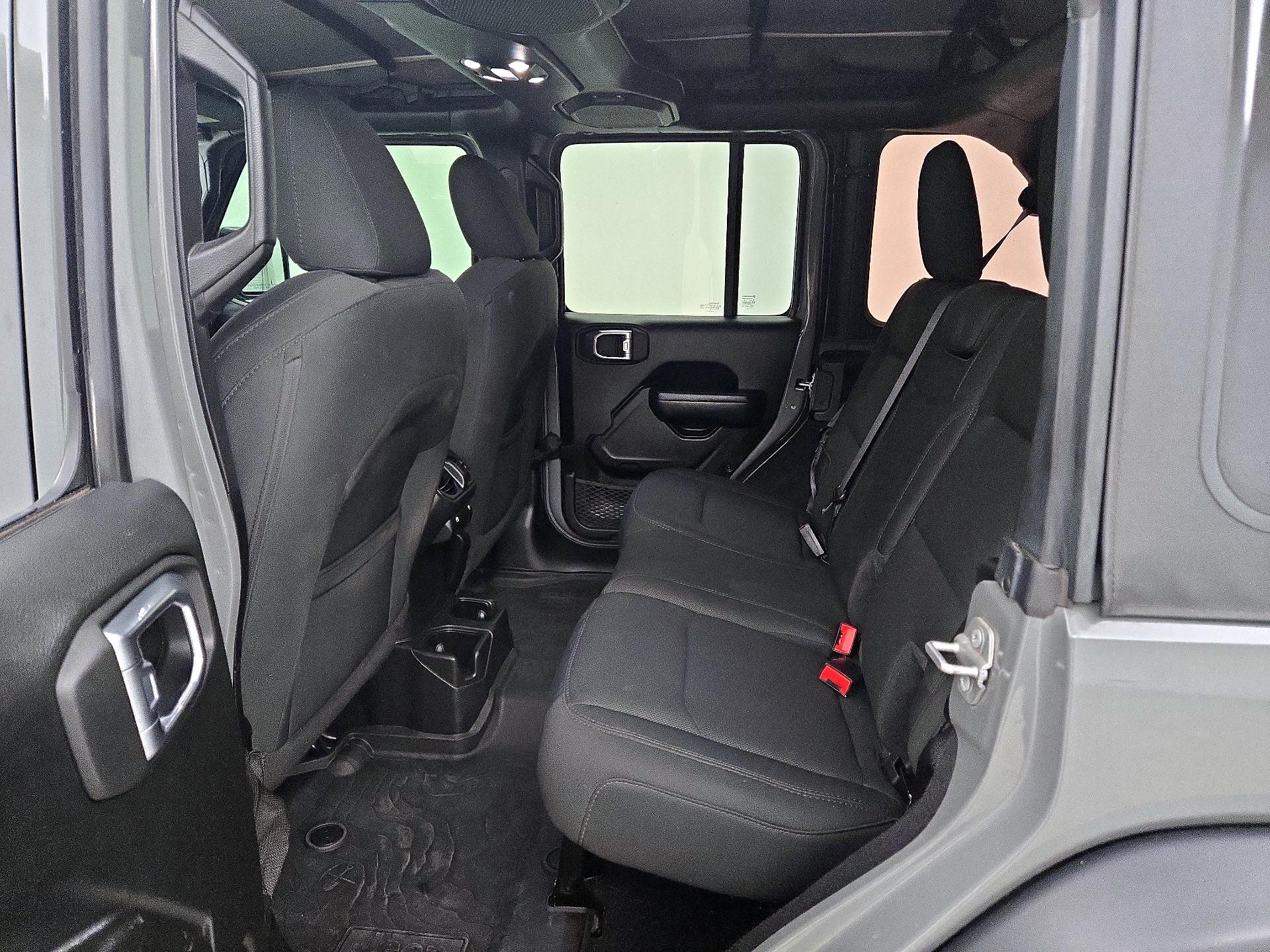 Thumbnail: 2022 Jeep Wrangler - 19