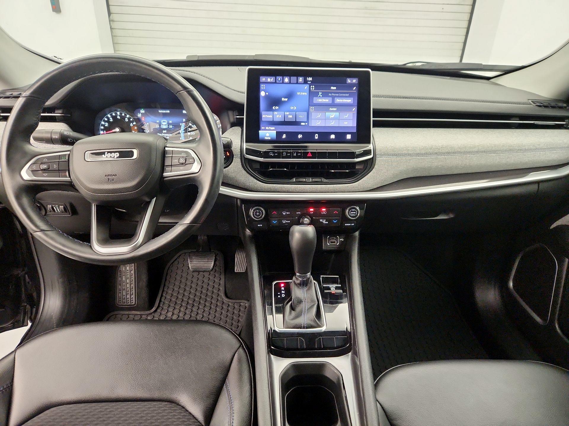 Thumbnail: 2022 Jeep Compass - 9