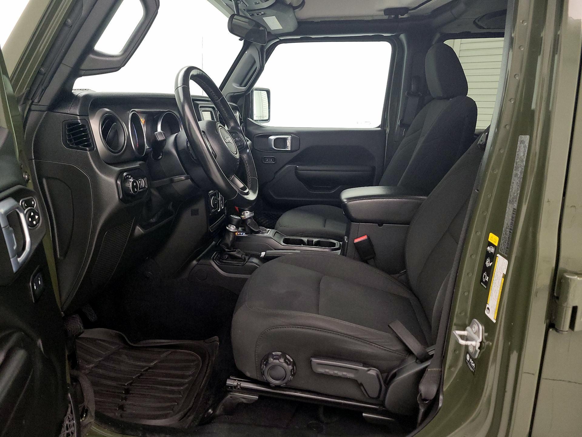 Thumbnail: 2021 Jeep Gladiator - 11
