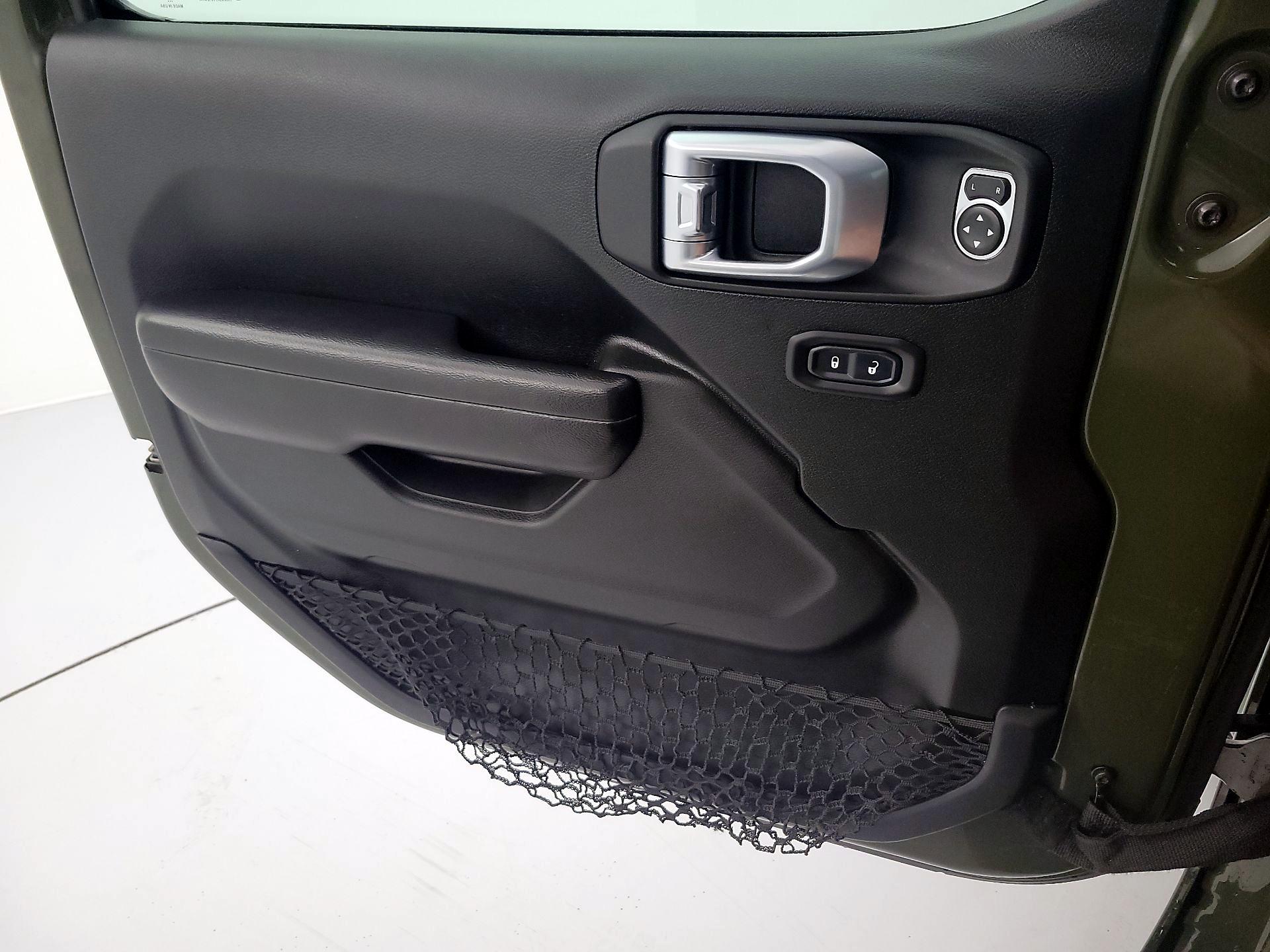 Thumbnail: 2021 Jeep Gladiator - 12