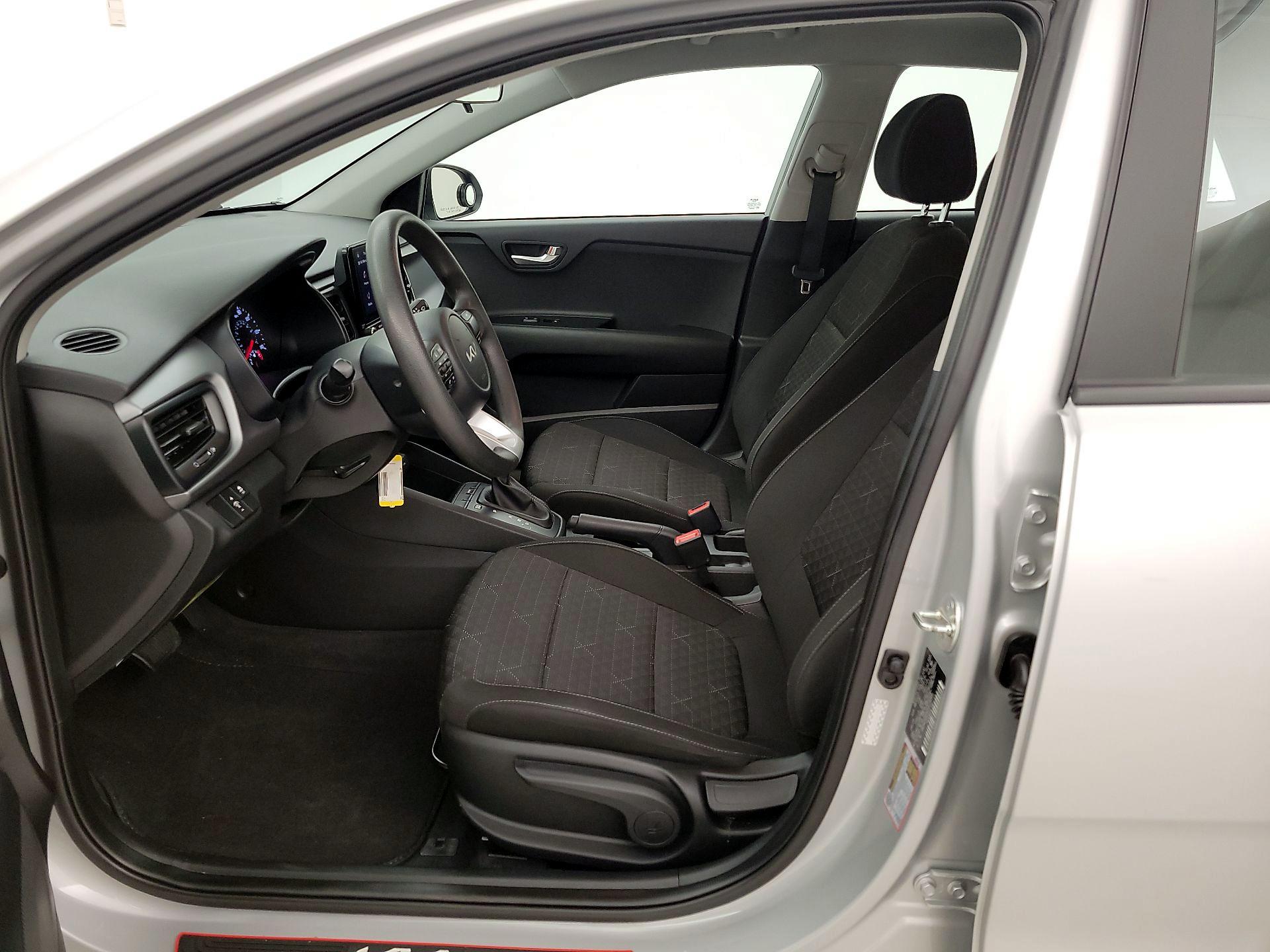 Thumbnail: 2023 Kia Rio - 11