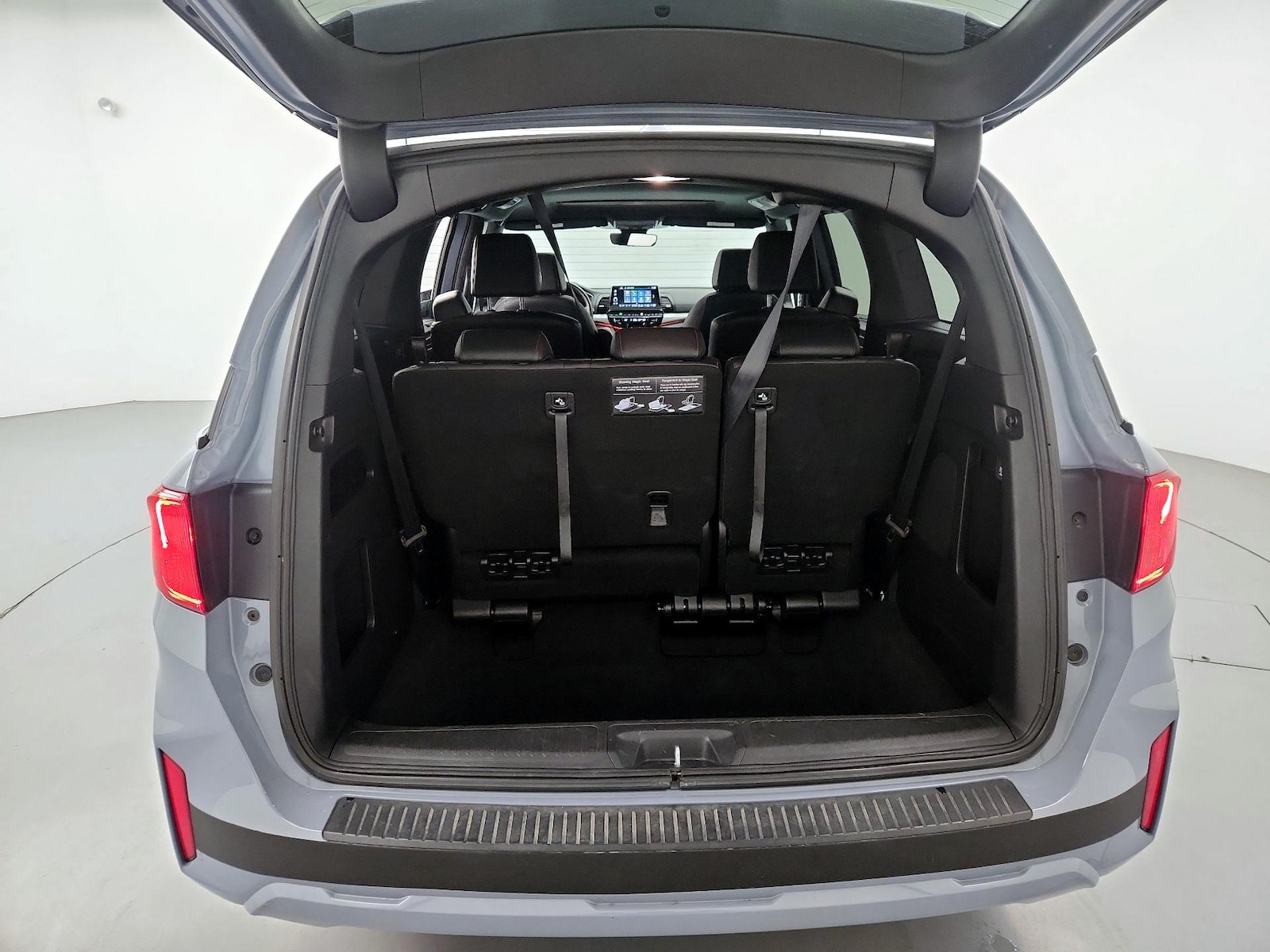 2025 Honda Odyssey Sport L - Photo 24